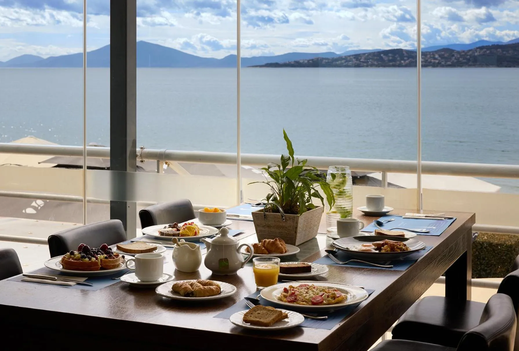 Breakfast in Domotel Xenia Volos