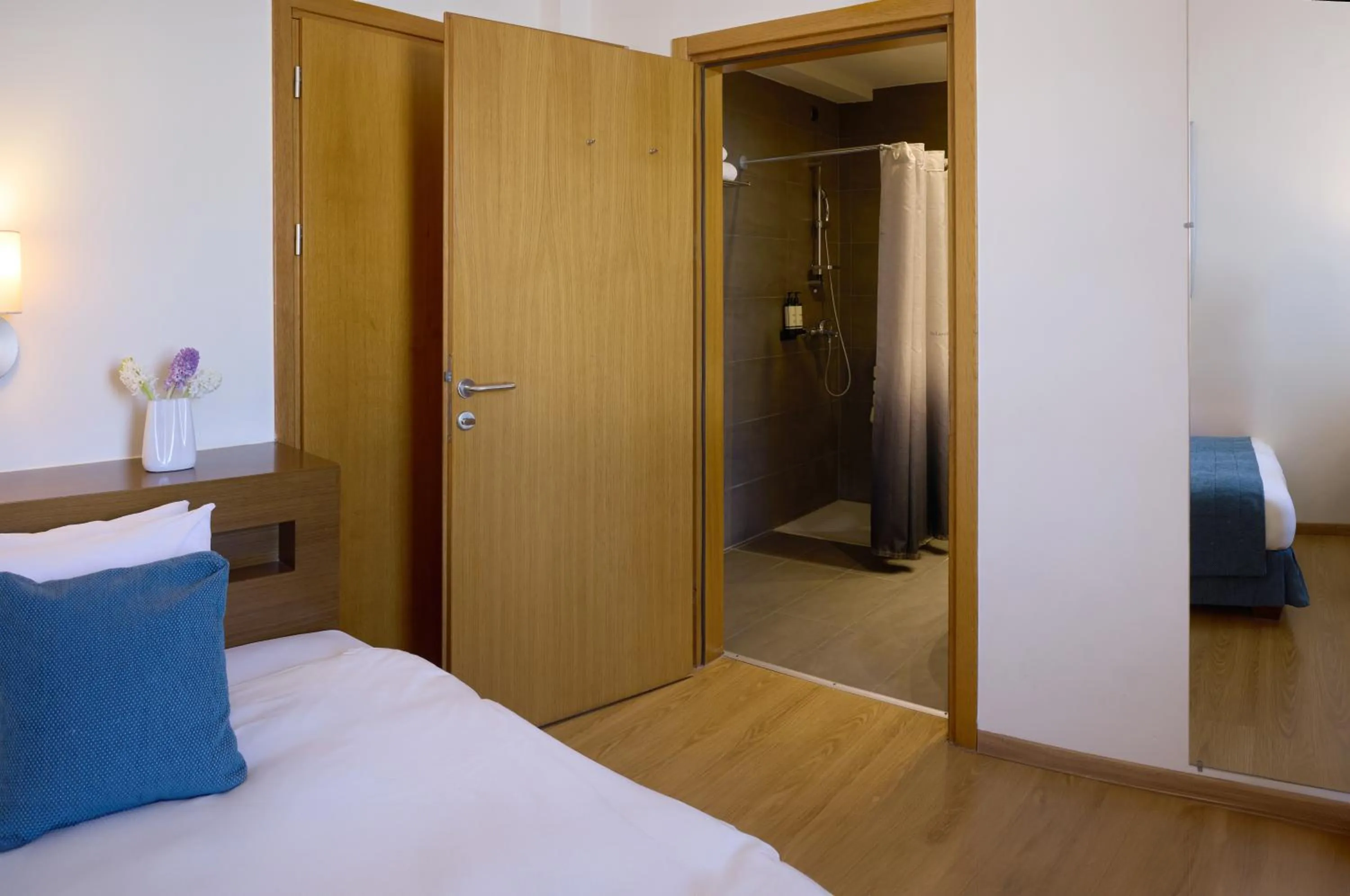 Bathroom, Bed in Domotel Xenia Volos