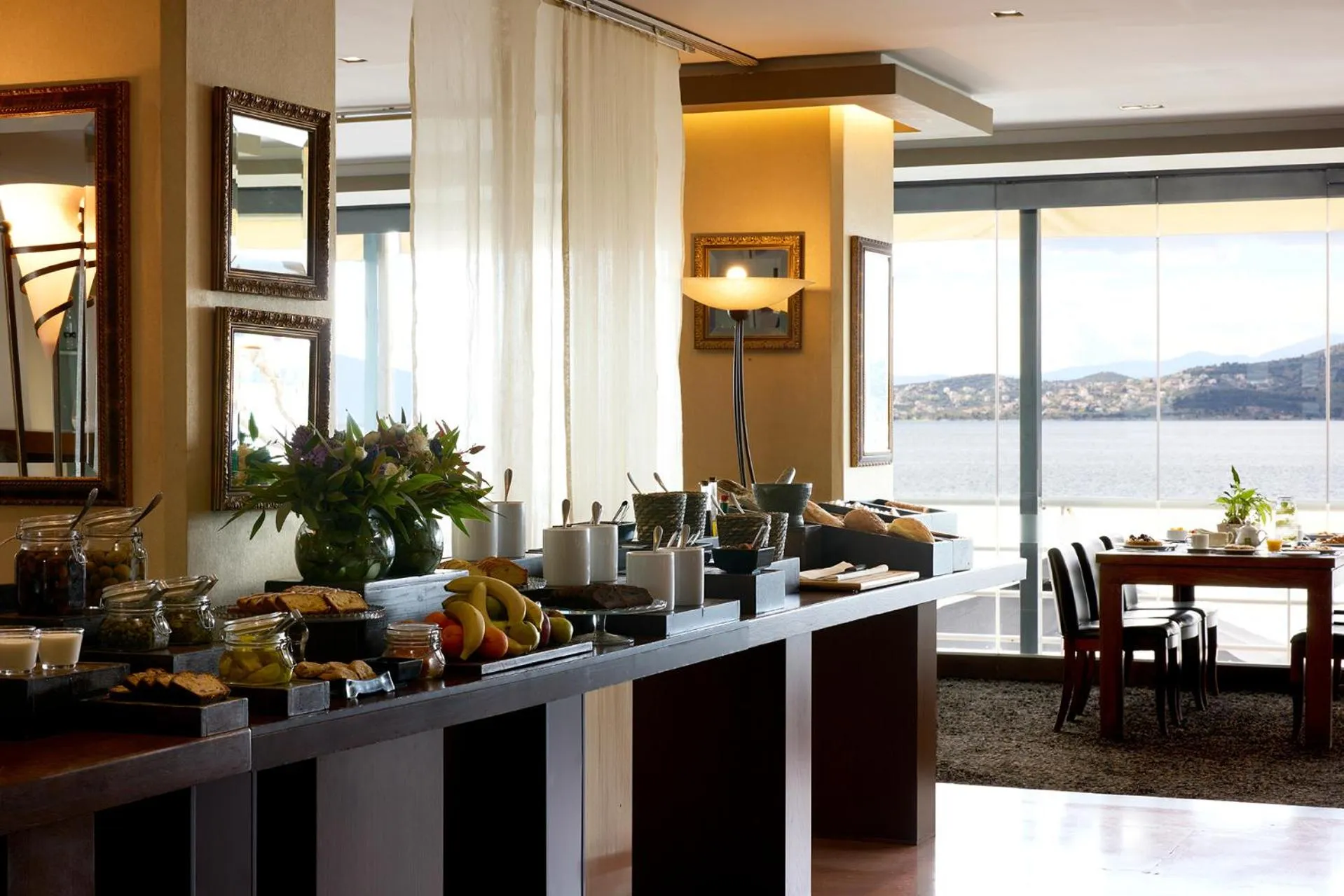 Food and drinks in Domotel Xenia Volos