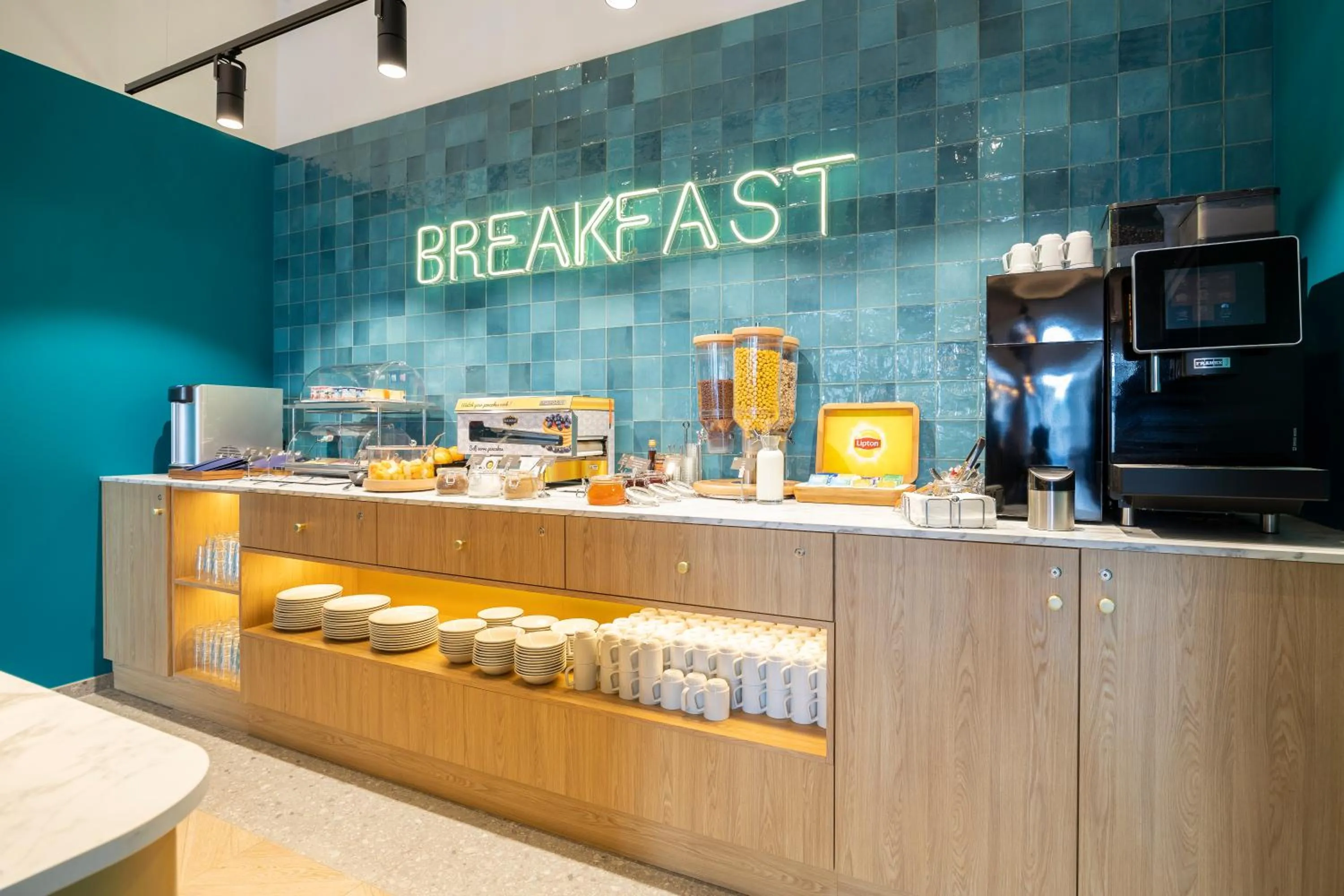 Breakfast in B&B HOTEL Namur