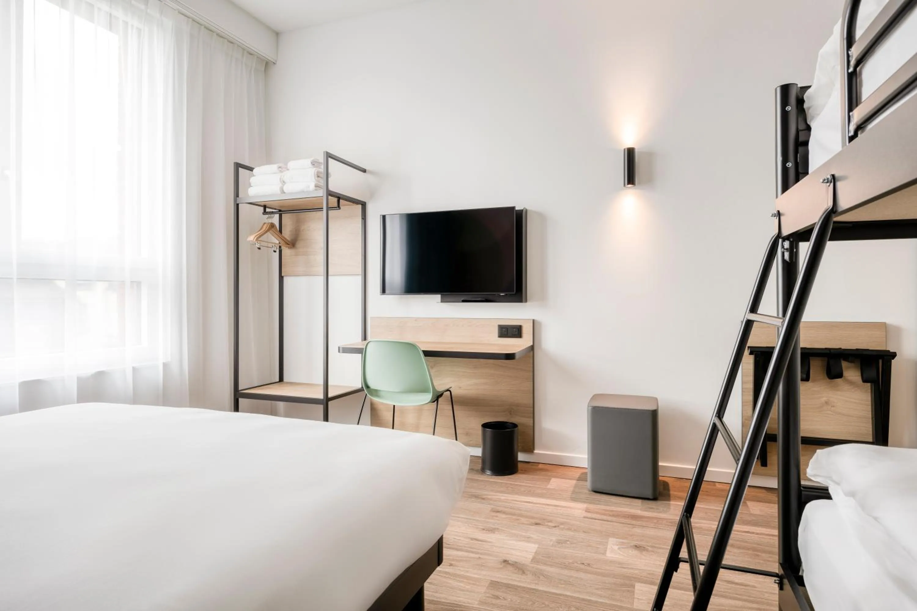 Photo of the whole room, Bed in B&B HOTEL Namur