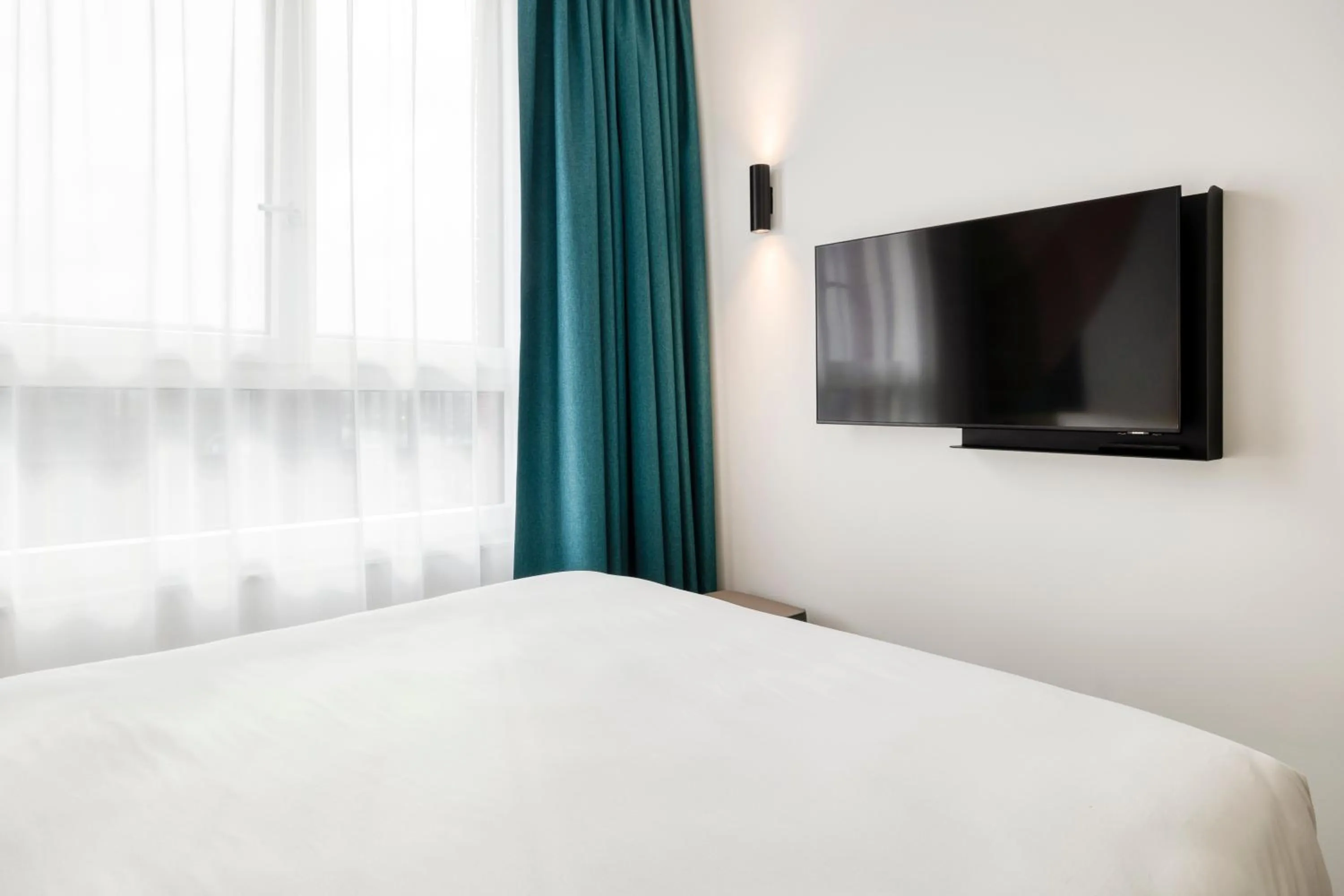 TV and multimedia, Bed in B&B HOTEL Namur