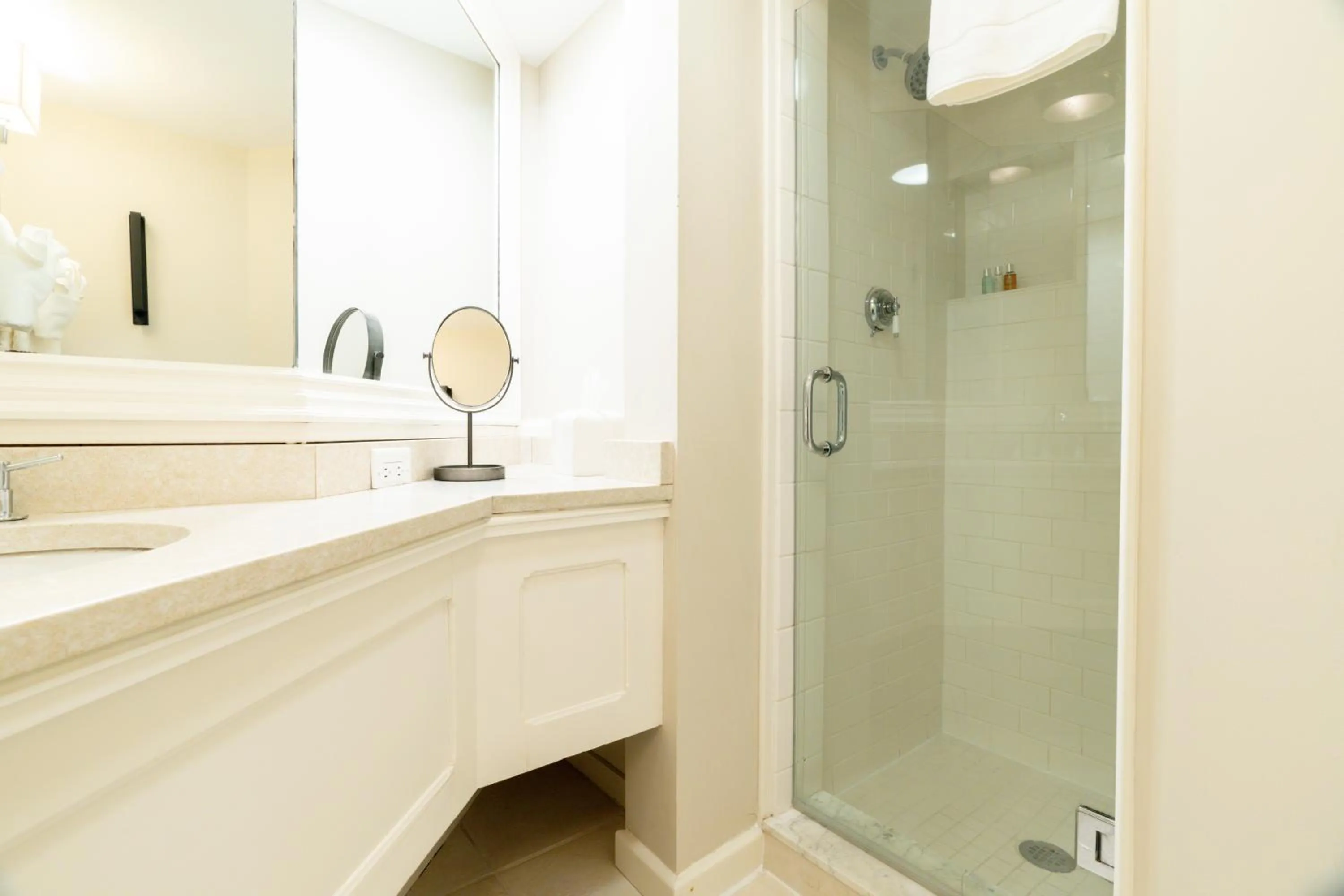 Bathroom in The Centerboard Nantucket