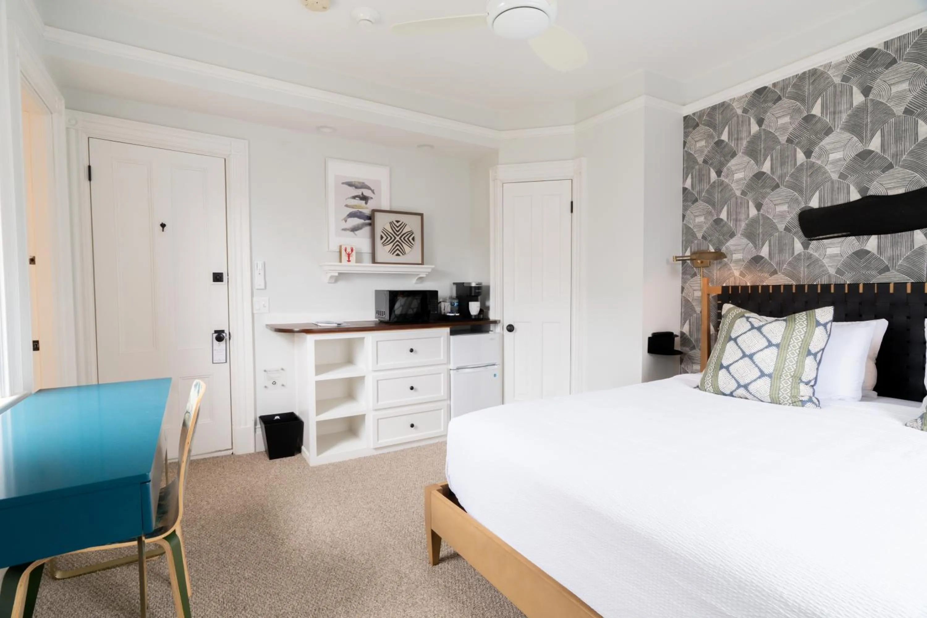 Bedroom, Bed in The Centerboard Nantucket