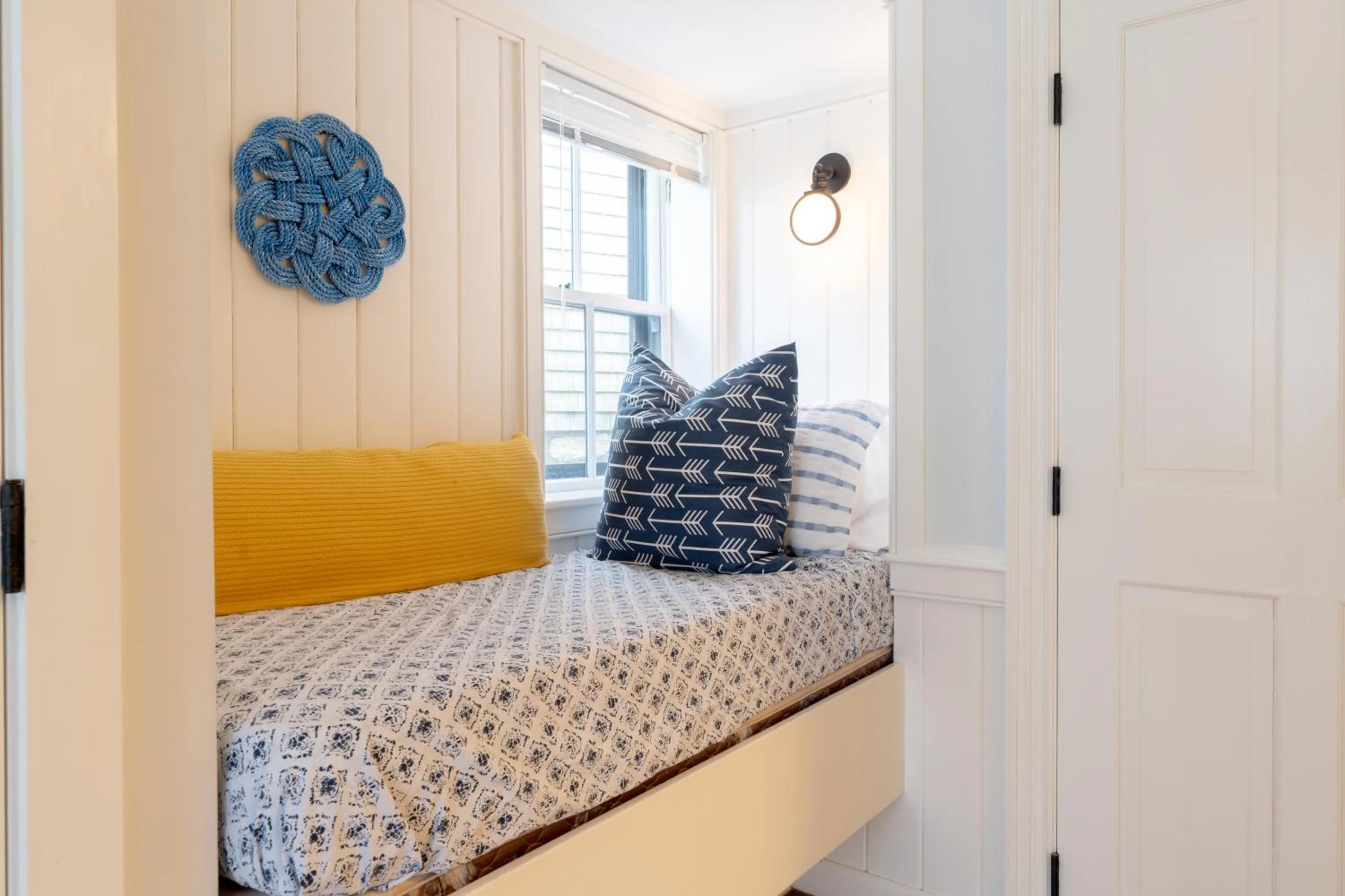 Bedroom, Bed in The Centerboard Nantucket