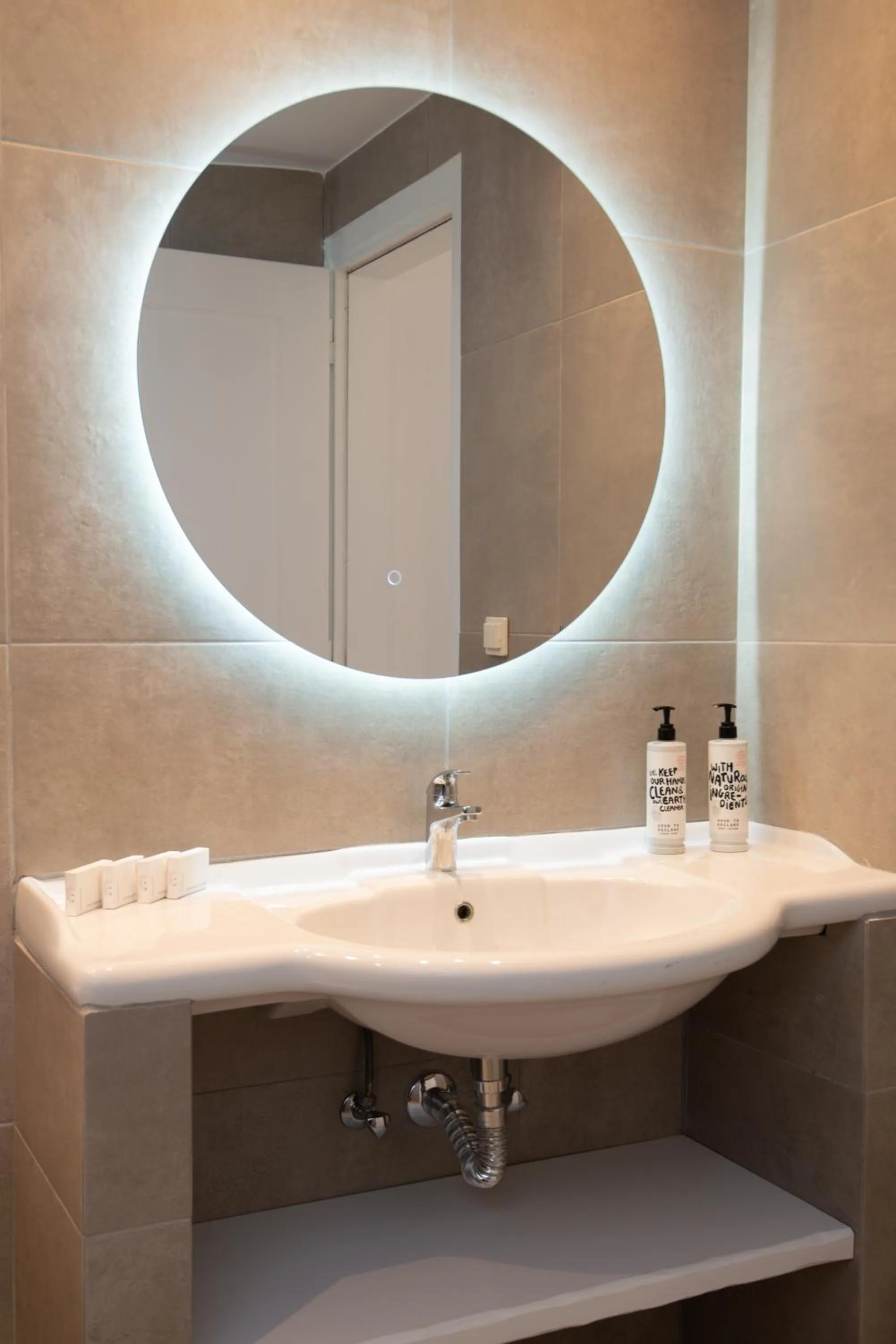 Bathroom in Windmill Bella Vista