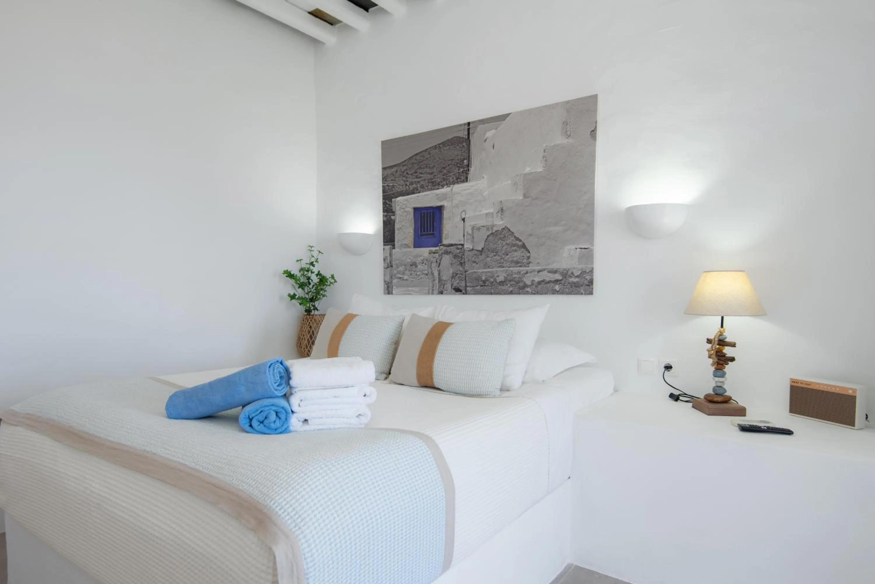 Bed in Windmill Bella Vista