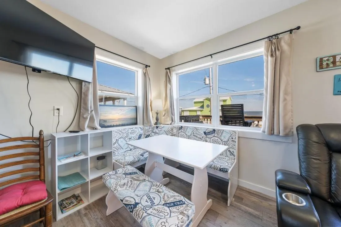 Day in La Casita Azul by Youngs Suncoast