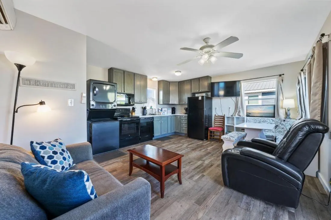 TV and multimedia in La Casita Azul by Youngs Suncoast