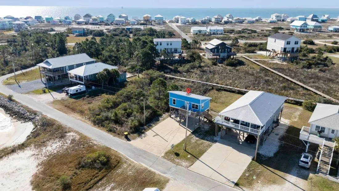 Property building in La Casita Azul by Youngs Suncoast