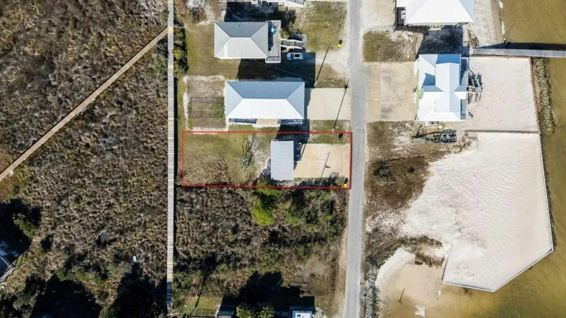 Property building in La Casita Azul by Youngs Suncoast