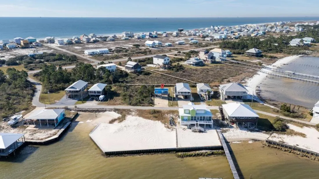 Property building in La Casita Azul by Youngs Suncoast