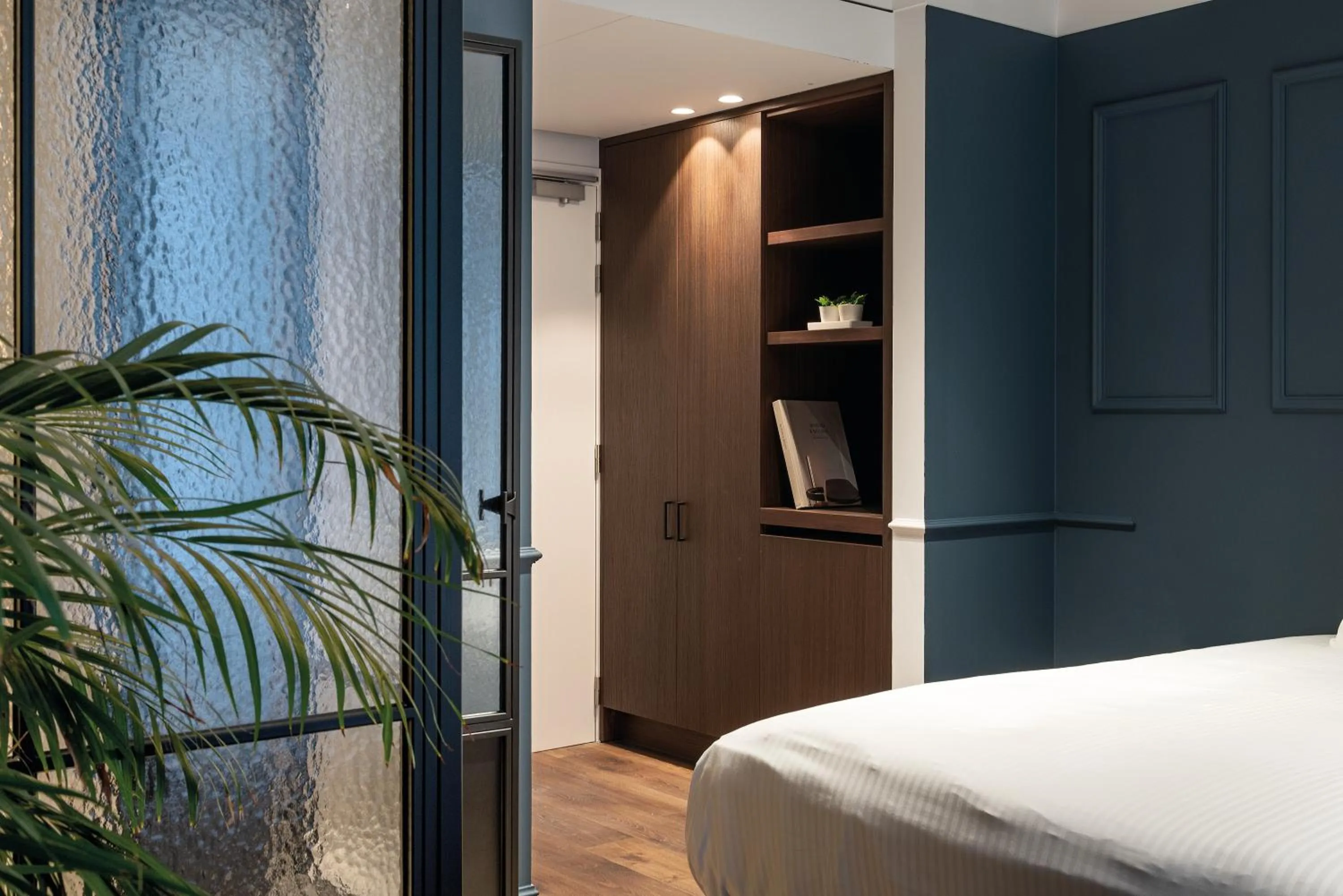 Photo of the whole room, Bed in Hotel T