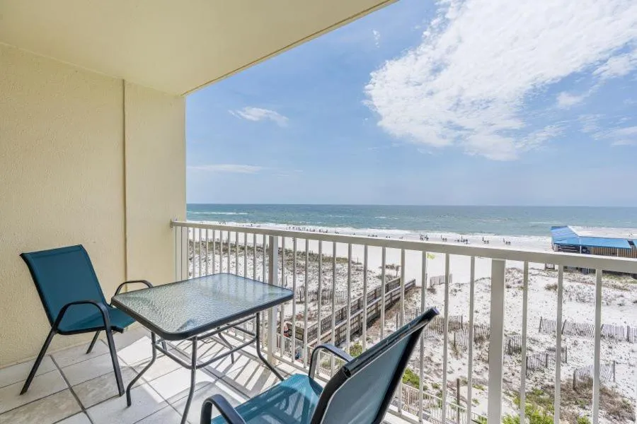 Boardwalk 386 by Youngs Suncoast