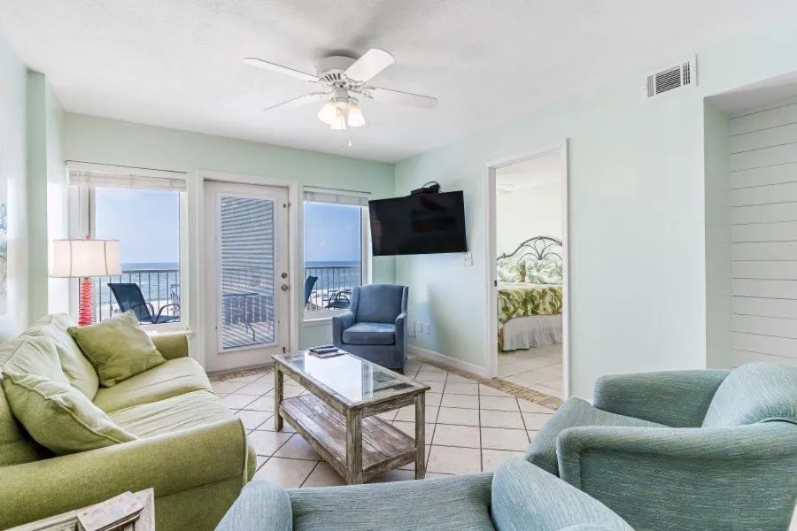 Boardwalk 386 by Youngs Suncoast