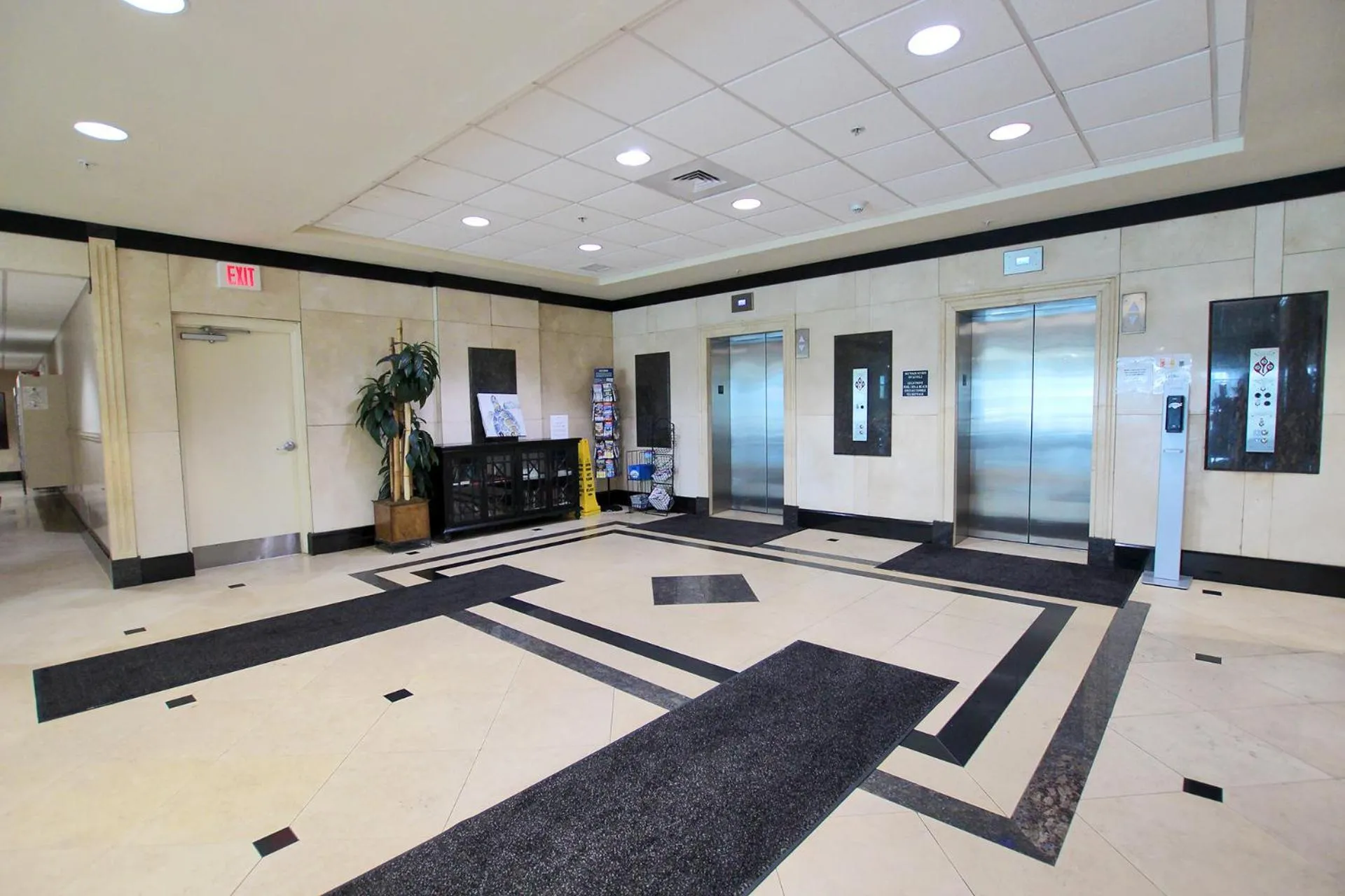 Crystal Tower 1308 by Youngs Suncoast