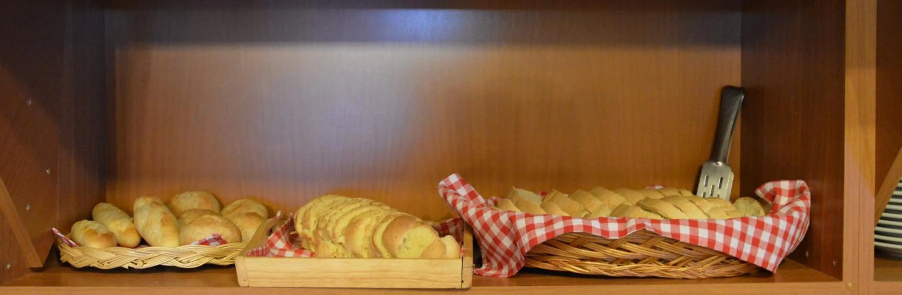 Breakfast in Hotel Adonis