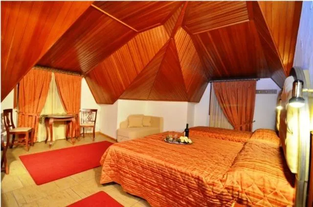 Photo of the whole room, Bed in Hotel Apollon