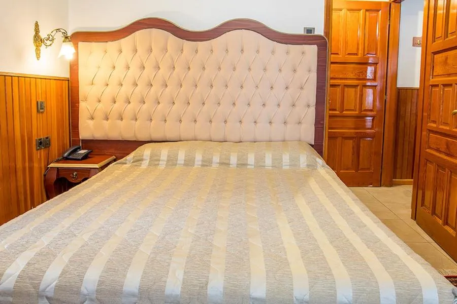 Bed in Hotel Apollon