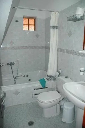 Bathroom in Hotel Apollon