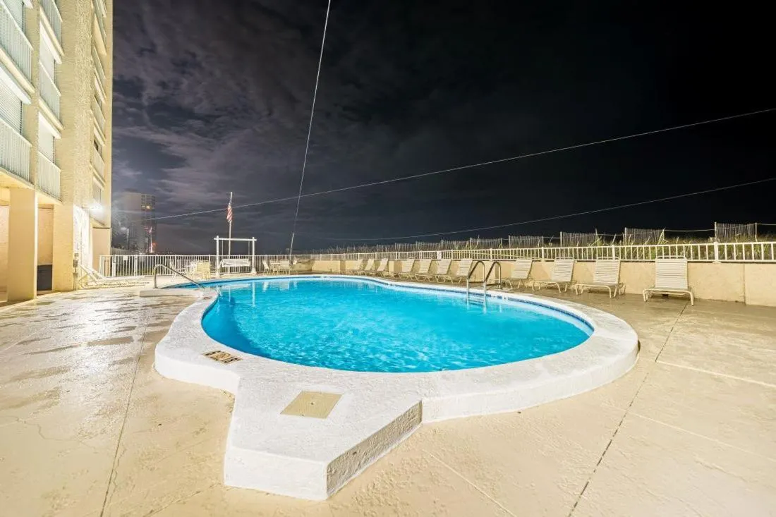 Edgewater 52 by Youngs Suncoast