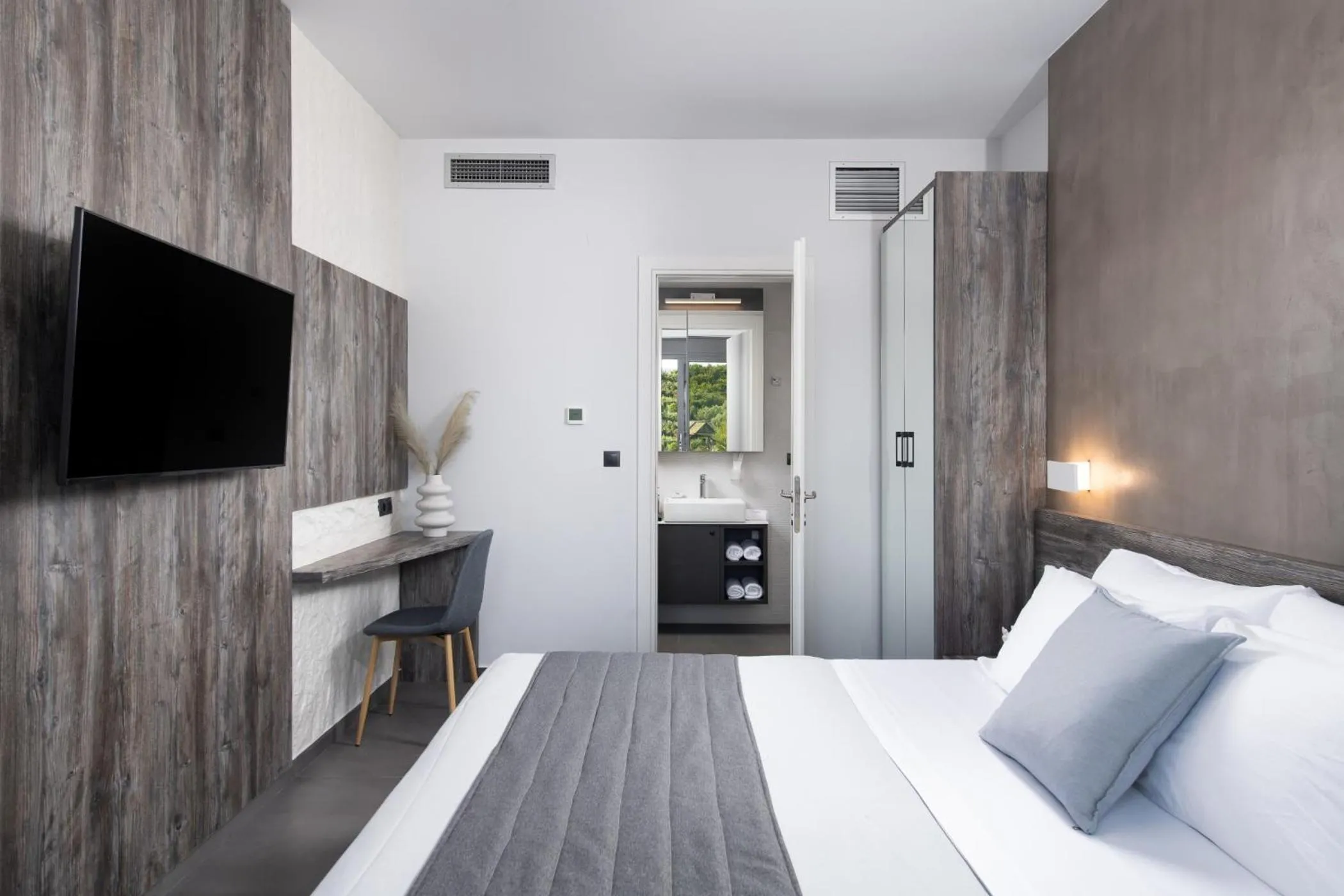 Bed in Horizon Dream Villas