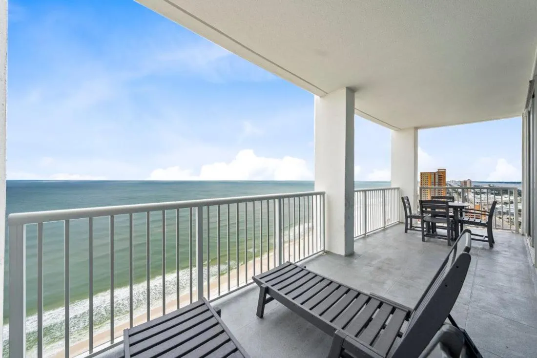 Island Tower 2203 by Youngs Suncoast