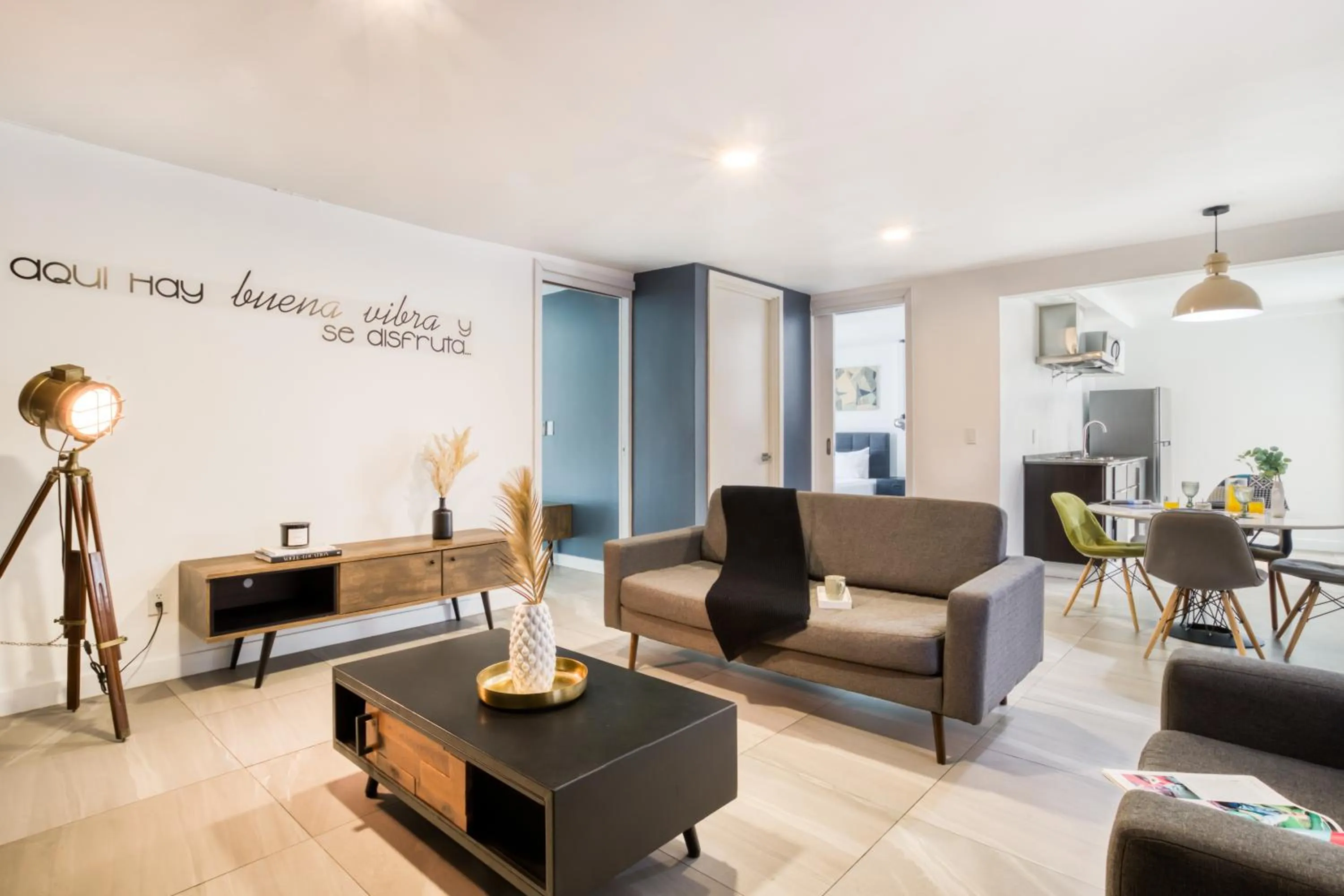 Living room in Comfort Suites Tijuana