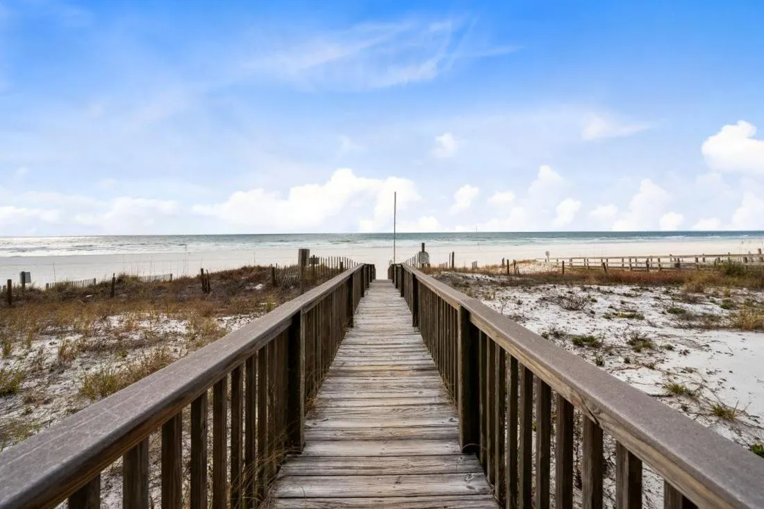 Romar Tower 7C by Youngs Suncoast