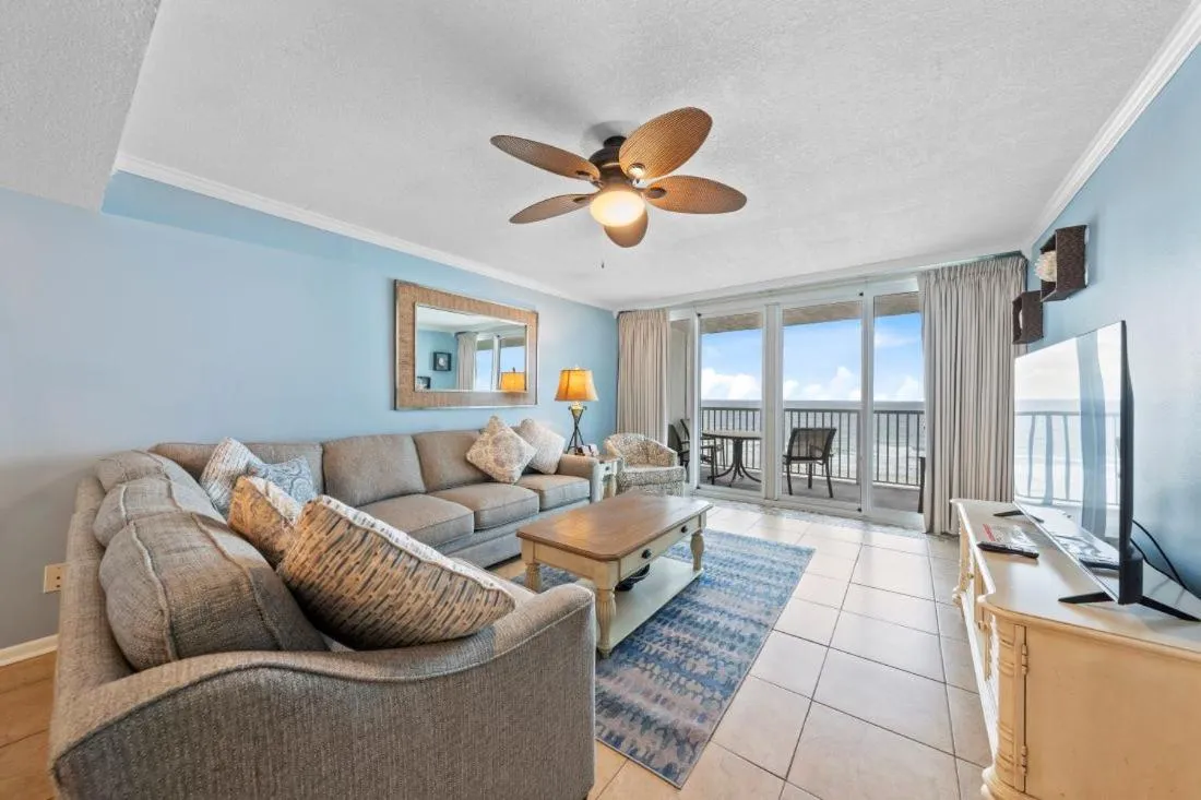 Day in Romar Tower 7C by Youngs Suncoast