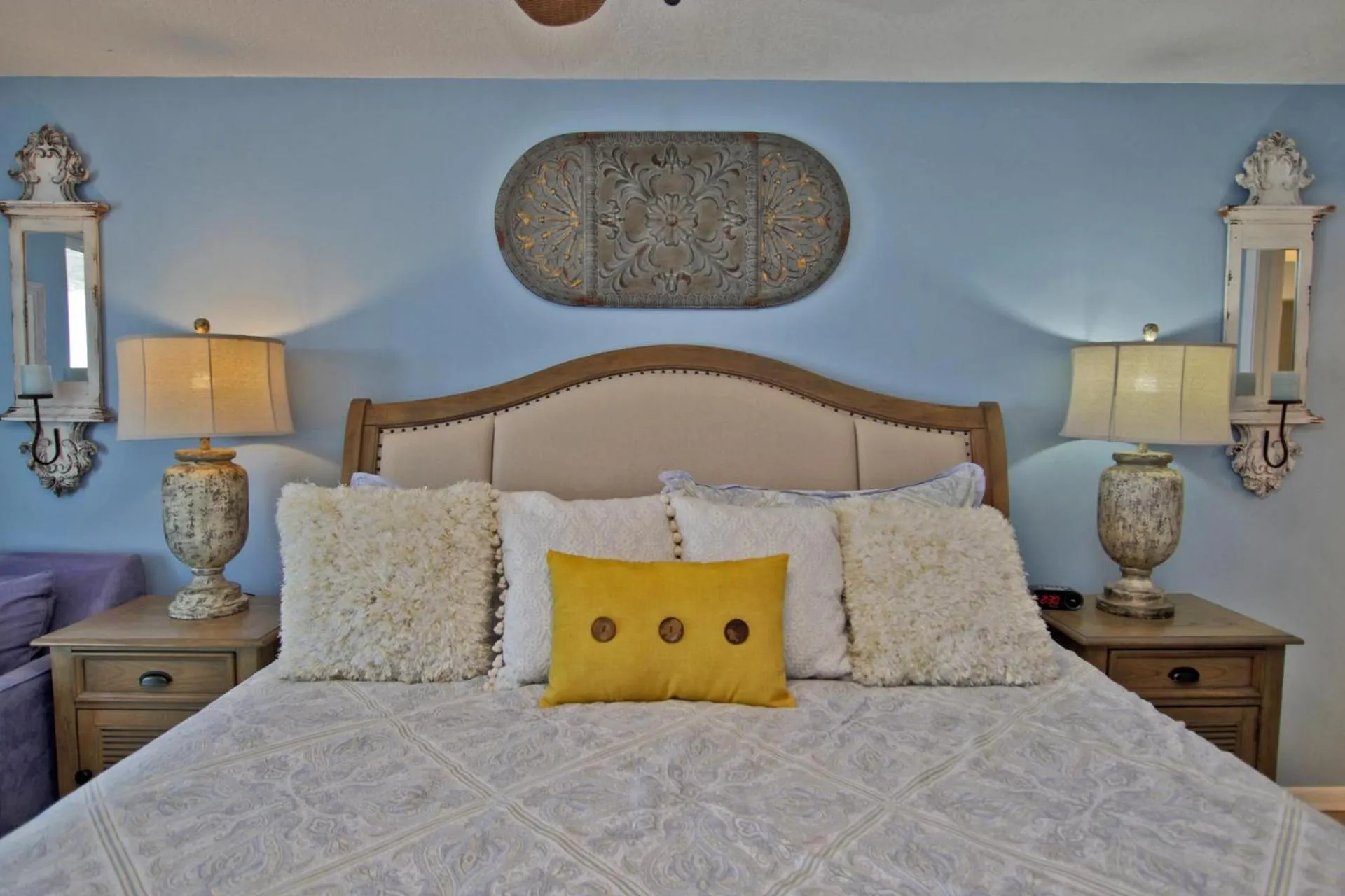 Bed in Romar Tower 7C