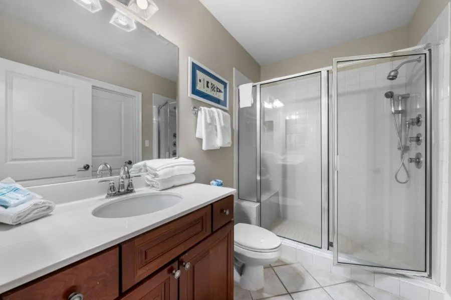 Wharf 521 by Youngs Suncoast