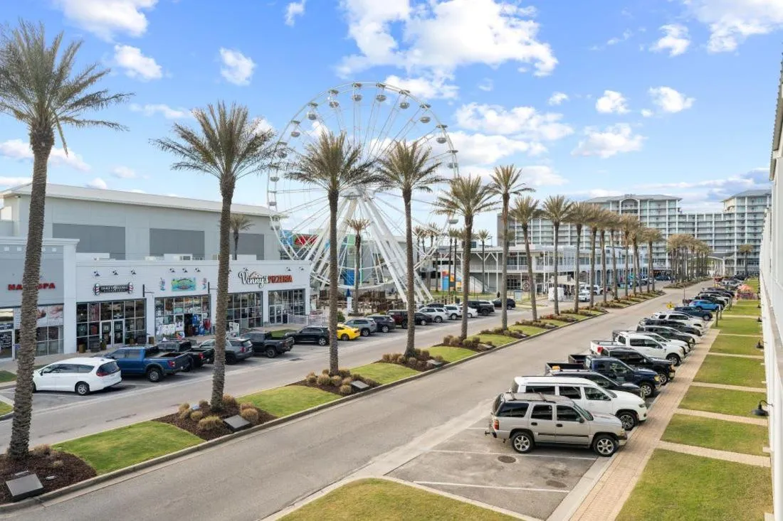 Wharf 521 by Youngs Suncoast