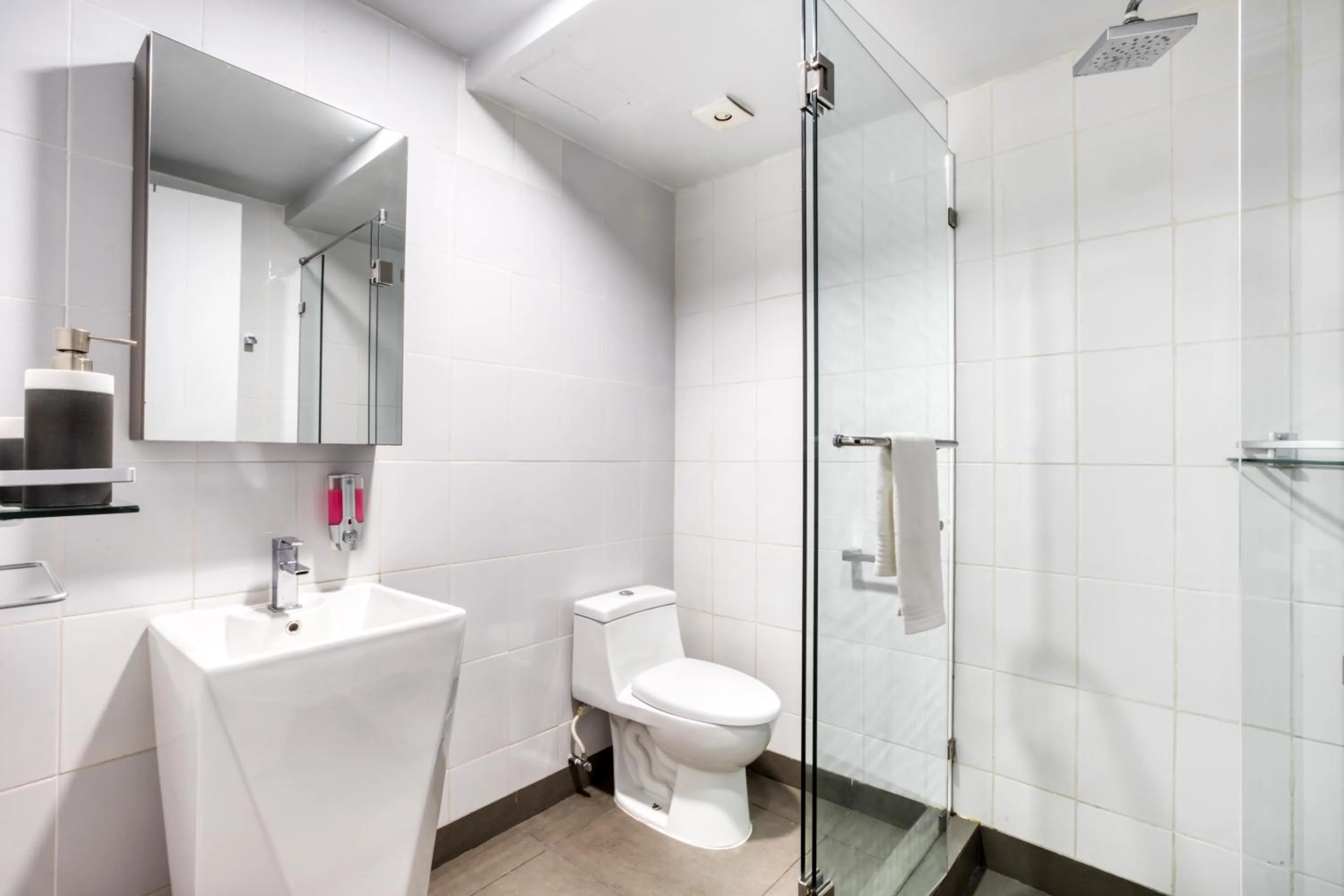 Shower in Eazy Rio by ULIV