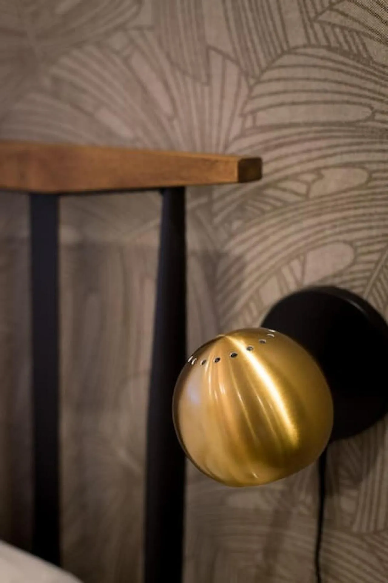 Palms Little Italy Studio with full bathroom by Denstays