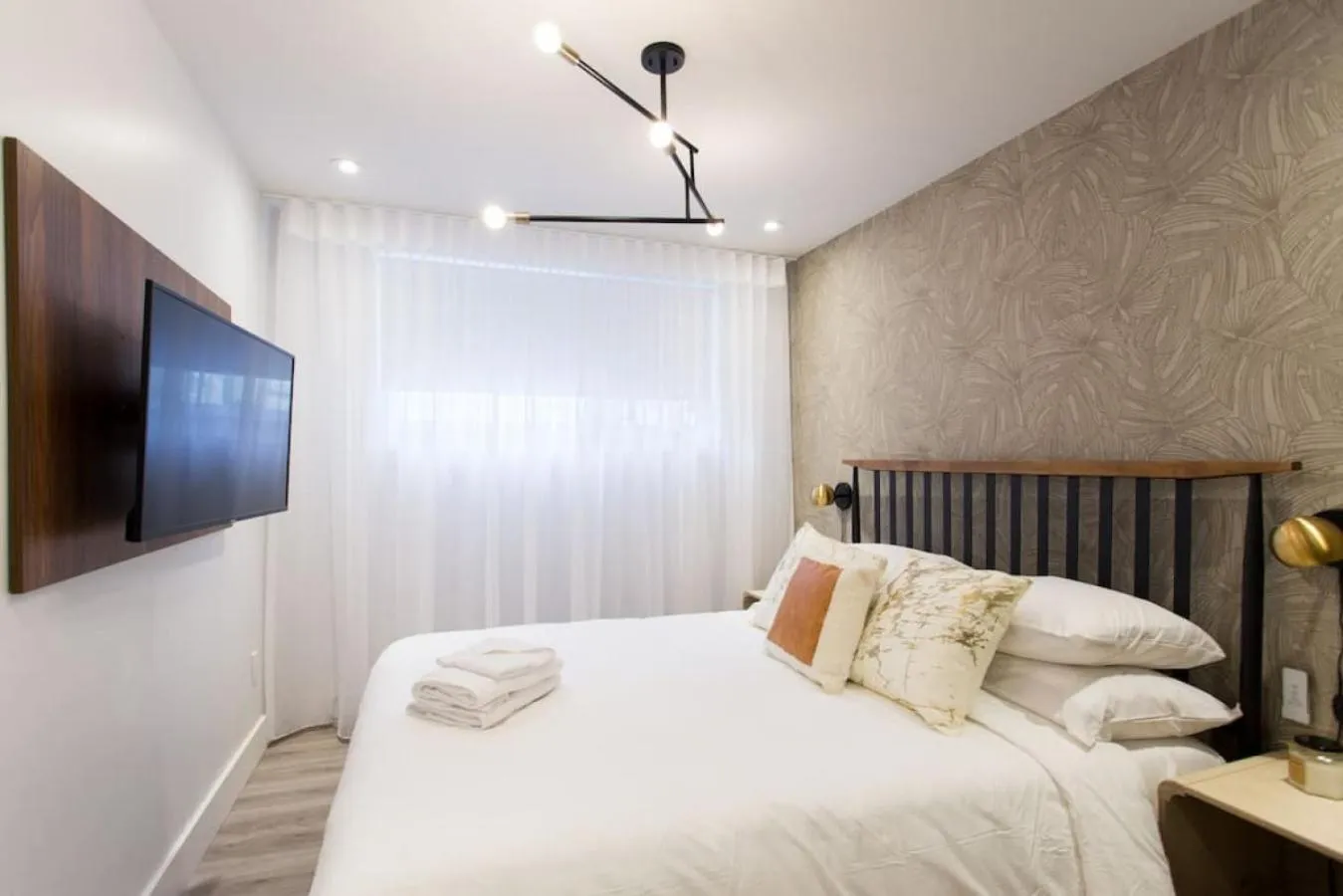 Bed in Palms Little Italy Studio with full bathroom by Denstays