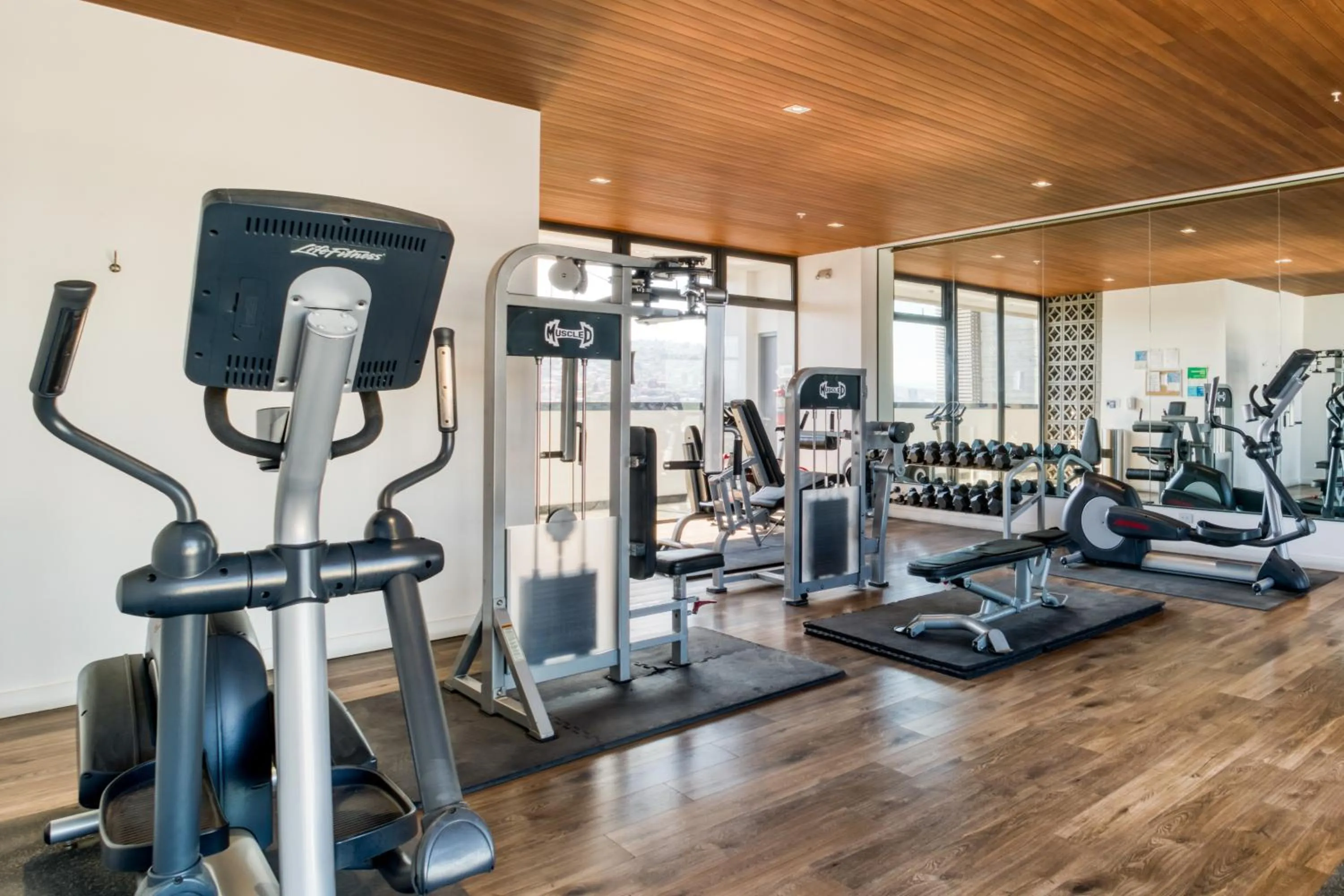 Fitness centre/facilities in ULIV Revolución Tijuana