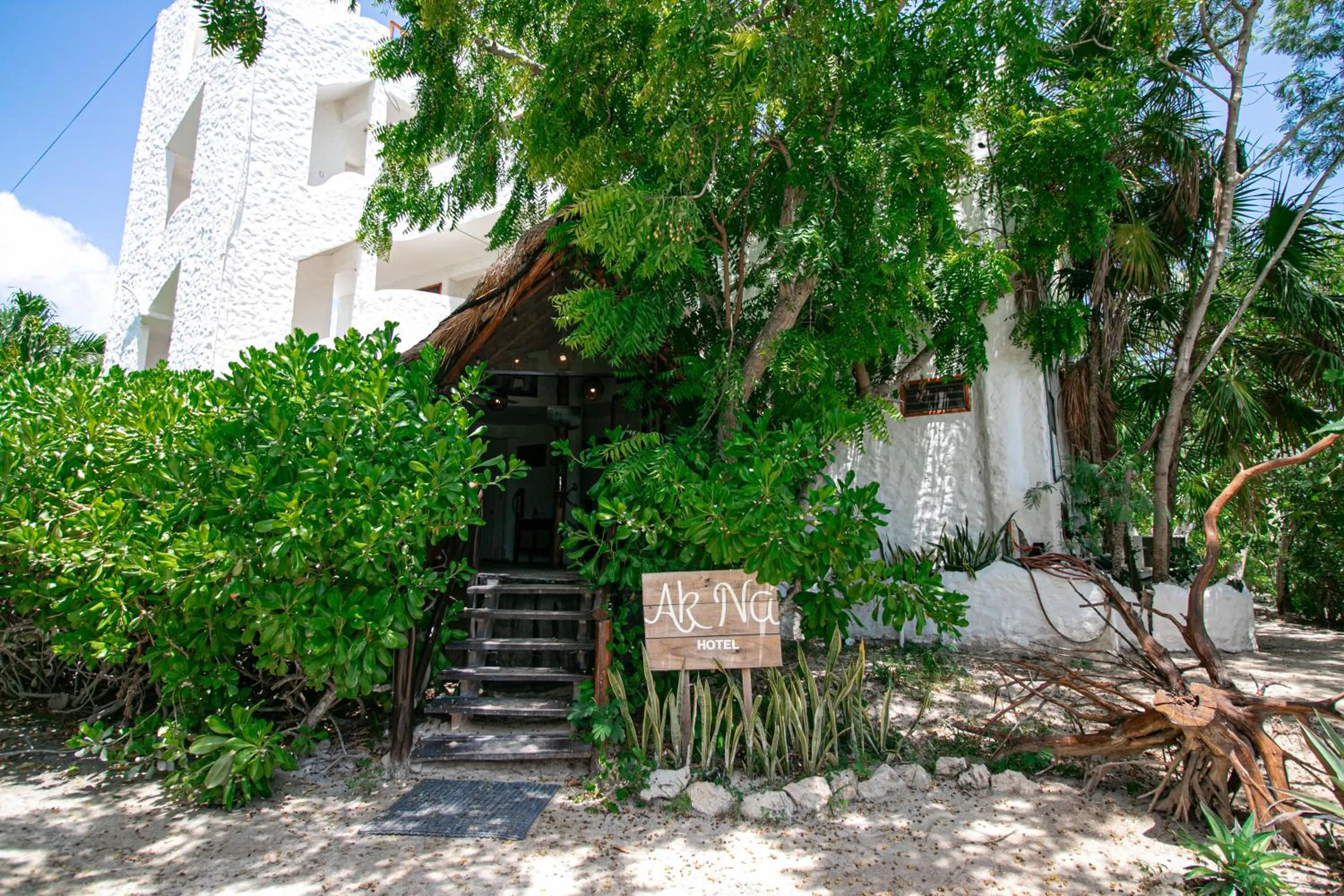 Facade/entrance in Hotel Ak'Na Holbox
