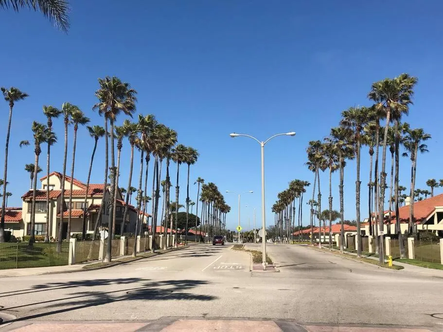 Day in Romantic Coastal Private Room