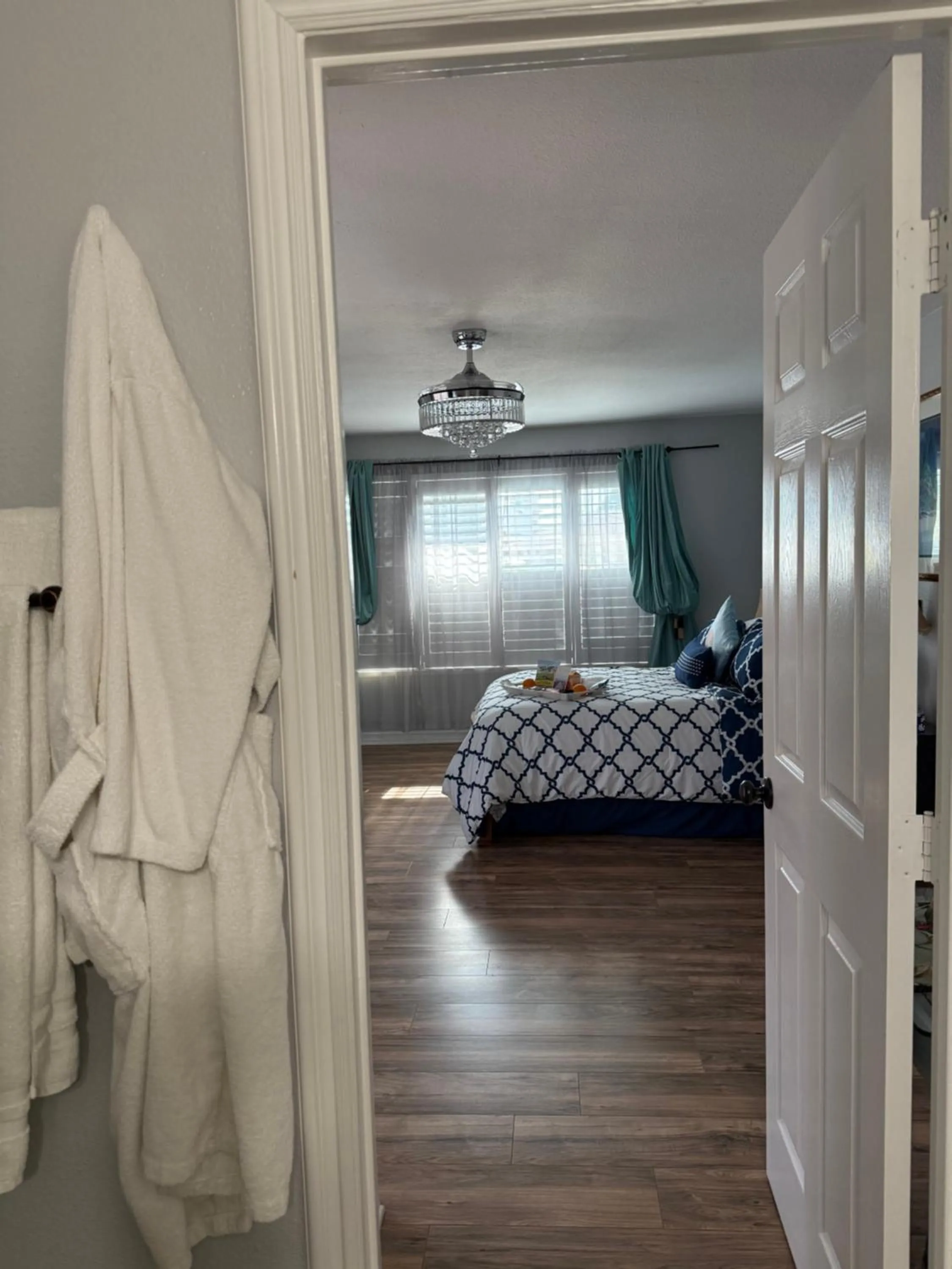 Bed in Romantic Coastal Private Room