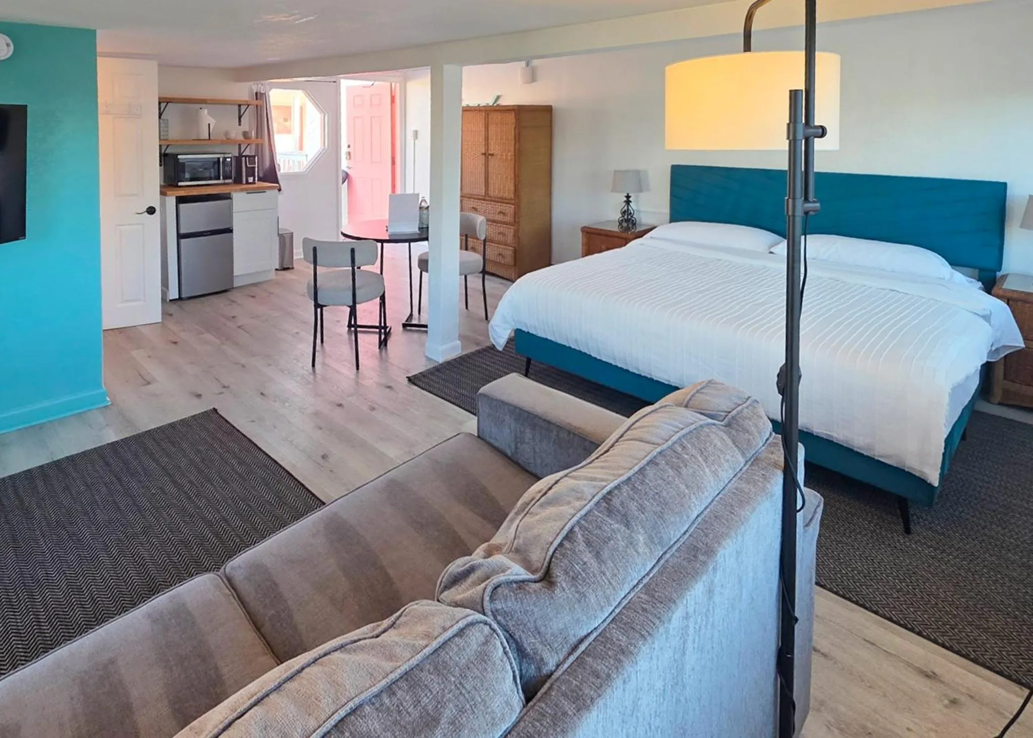 Bed in Oasis Palms Resort