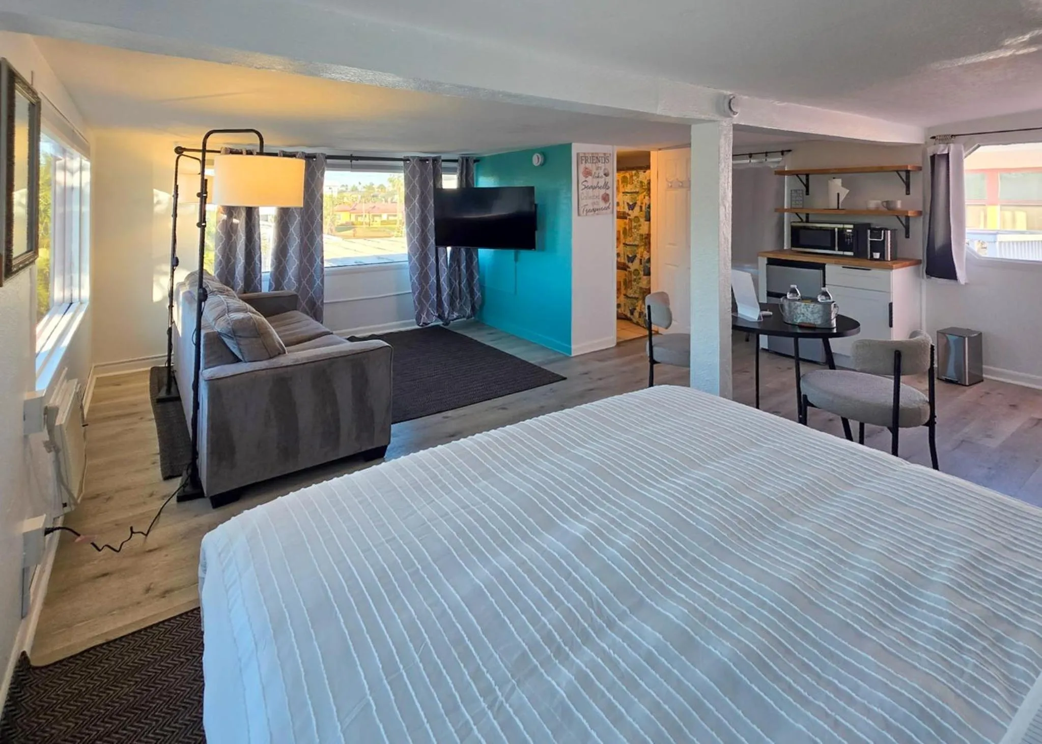 Bed in Oasis Palms Resort