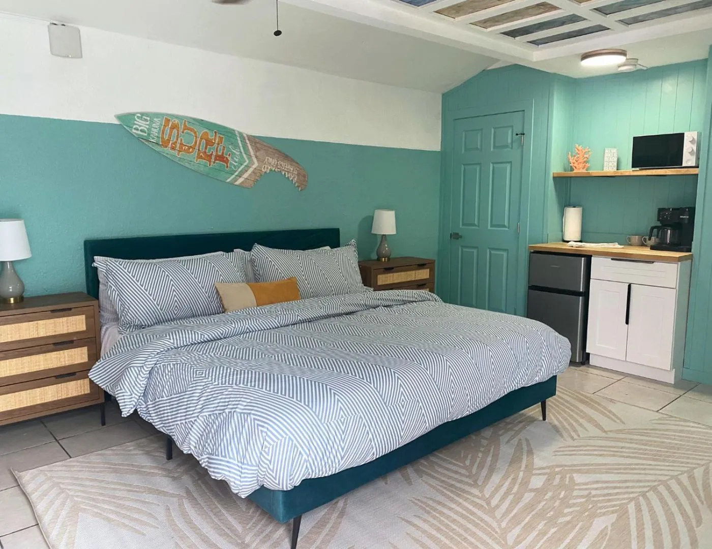 Bed in Oasis Palms Resort