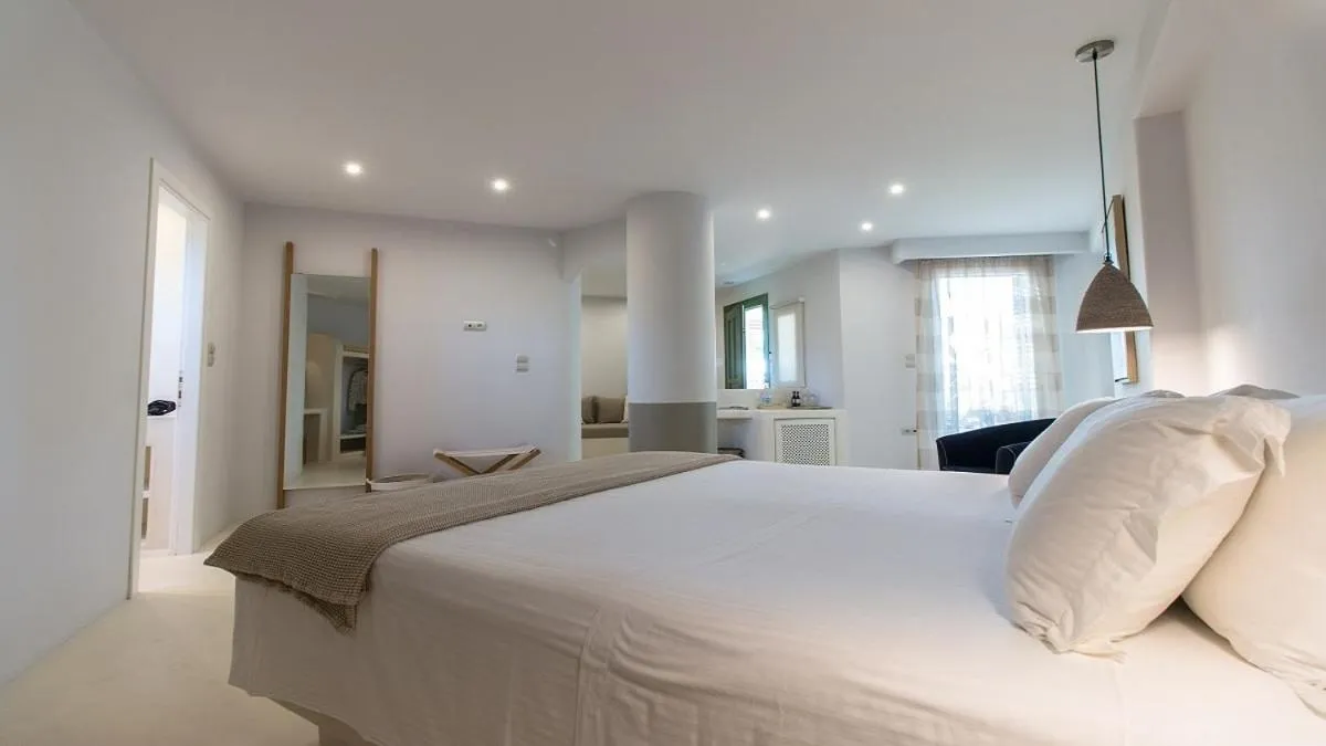 Photo of the whole room, Bed in Finikas Hotel