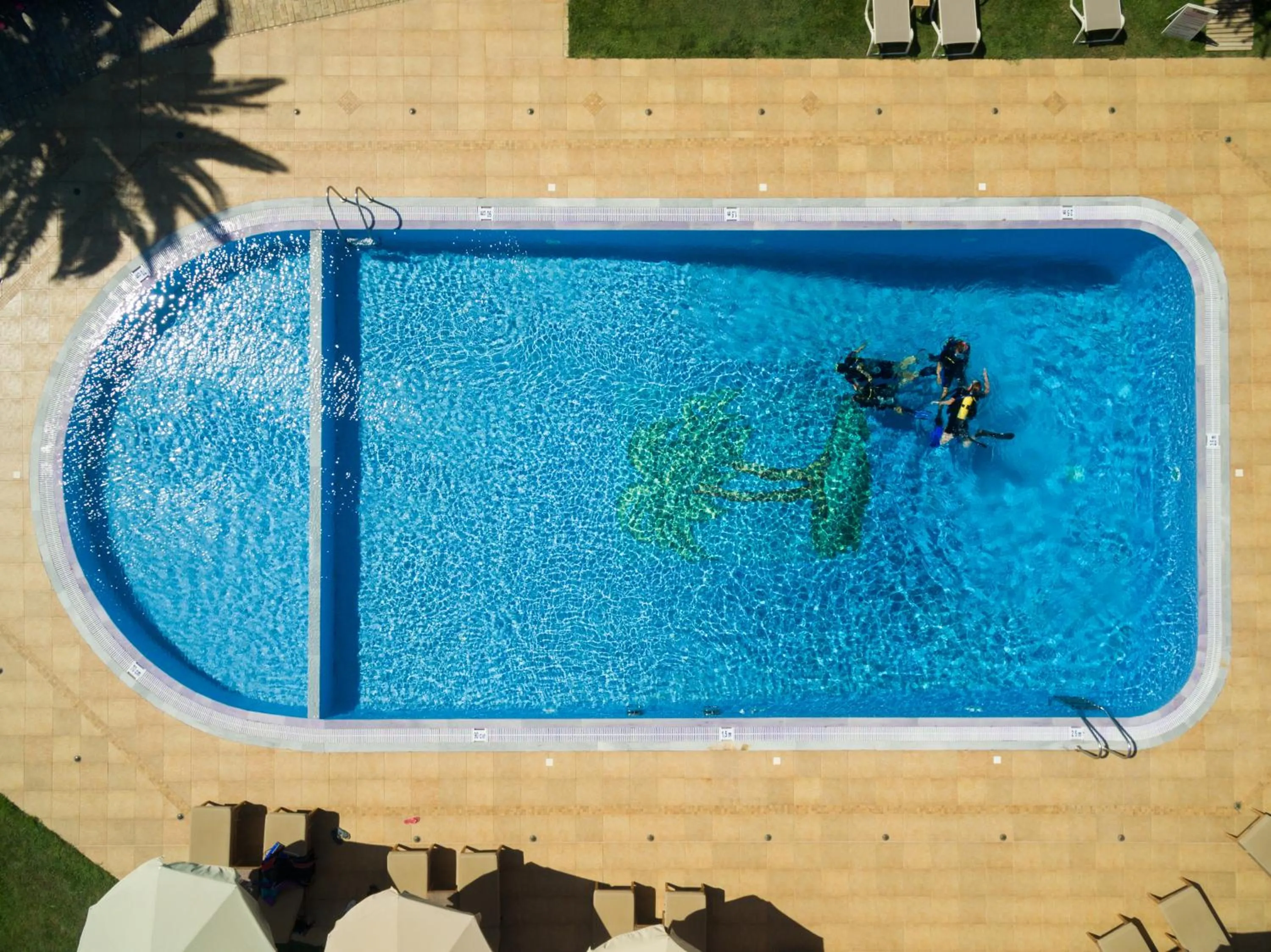 Swimming pool in Finikas Hotel