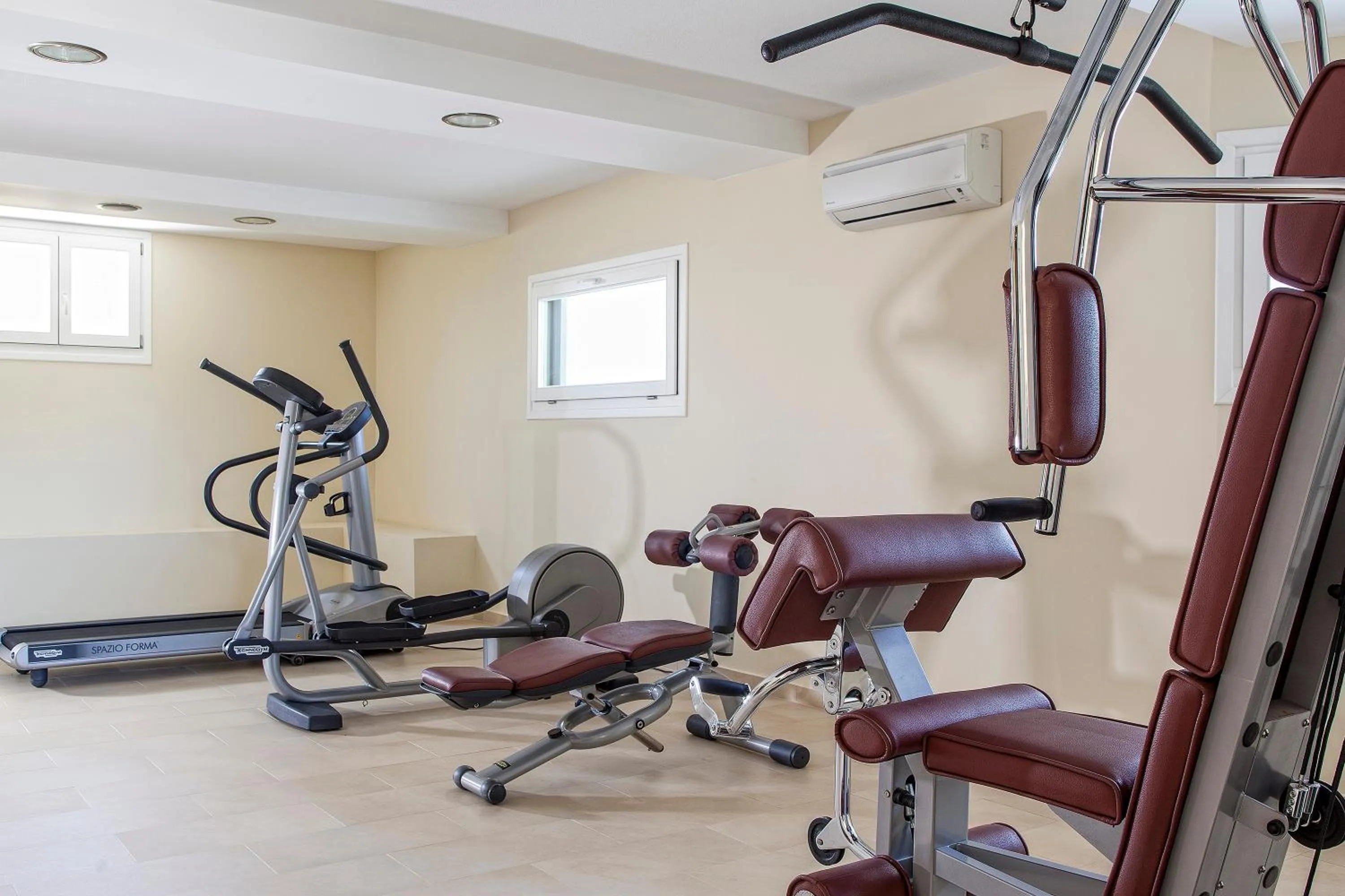 Fitness centre/facilities in Finikas Hotel