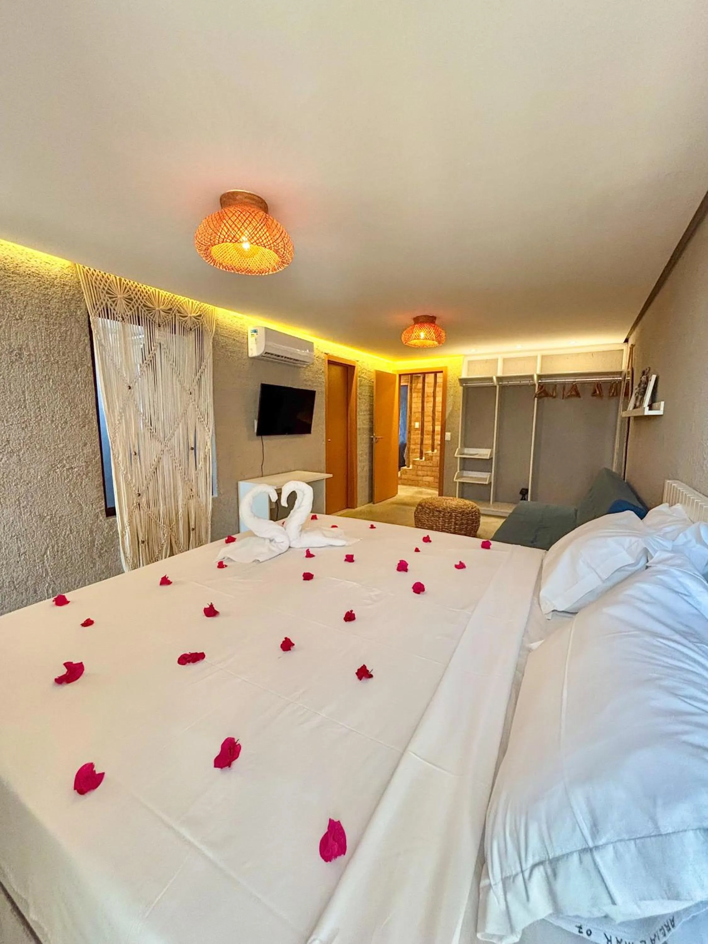 Bed in Temporada Areia e Mar Triplex com piscina privativa e área gourmet a 250m da Praia do Patacho