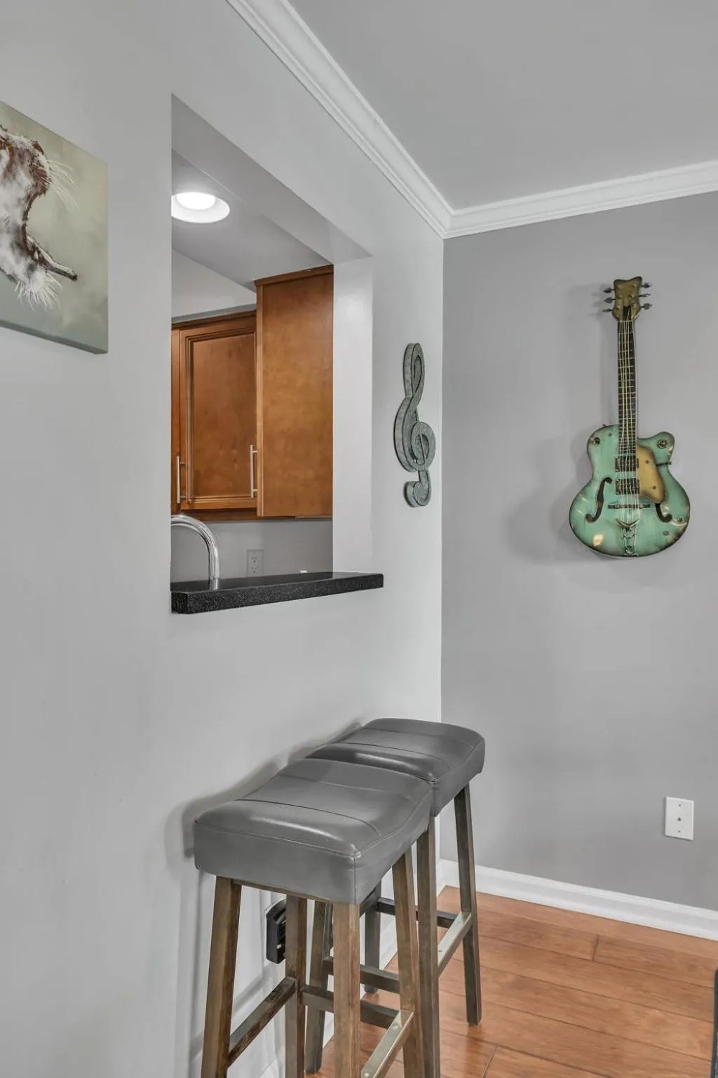 Nash Star Private Condo - 2bed, 2bath, Sleep 6, 25 Min Walk To Broadway And All Nashville Attractions, Pool, Gym