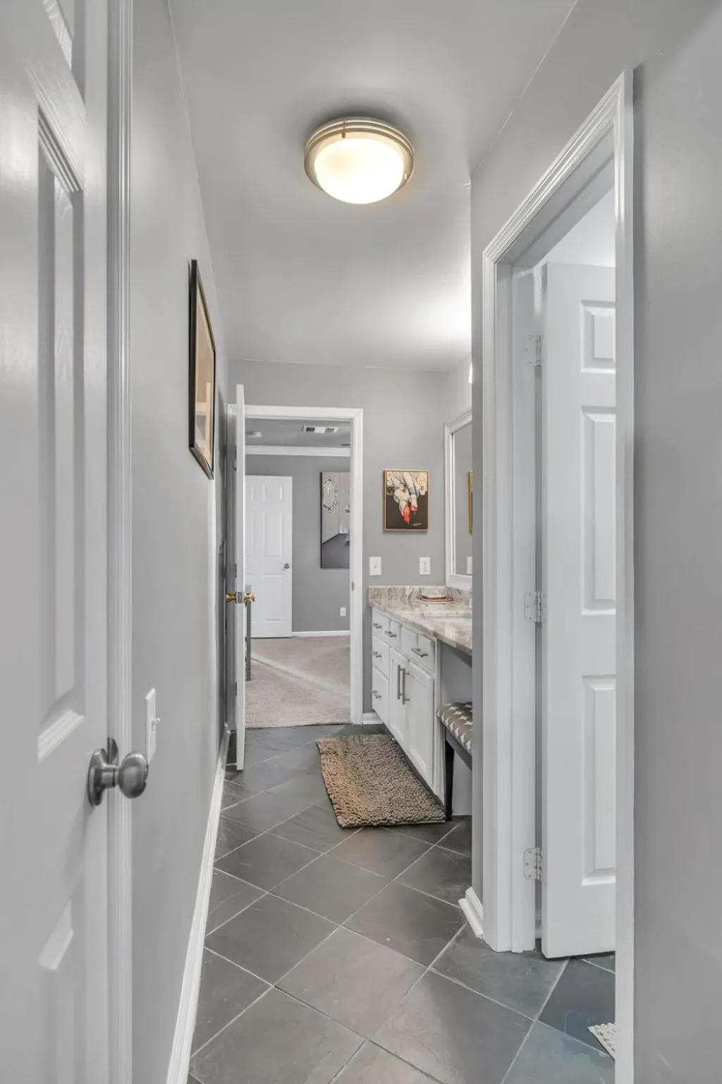 Bed in Nash Star Private Condo - 2bed, 2bath, Sleep 6, 25 Min Walk To Broadway And All Nashville Attractions, Pool, Gym