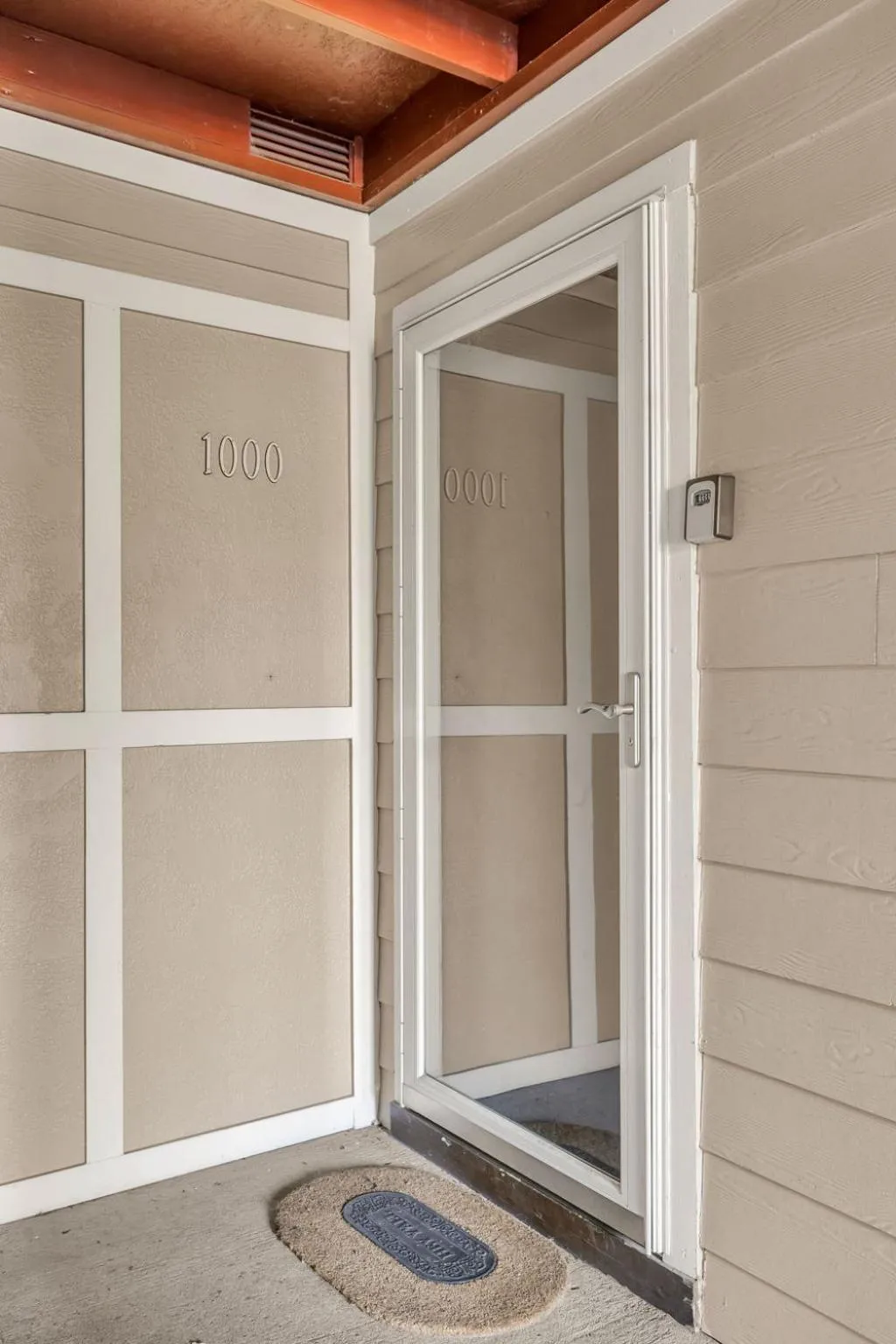 Nash Star Private Condo - 2bed, 2bath, Sleep 6, 25 Min Walk To Broadway And All Nashville Attractions, Pool, Gym